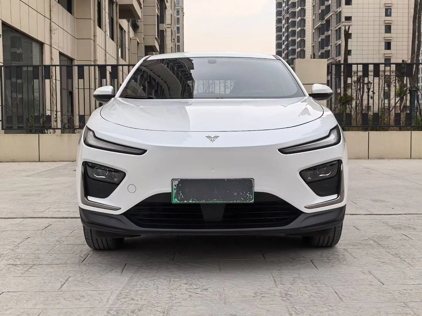 NETA NezhaX  из Китая