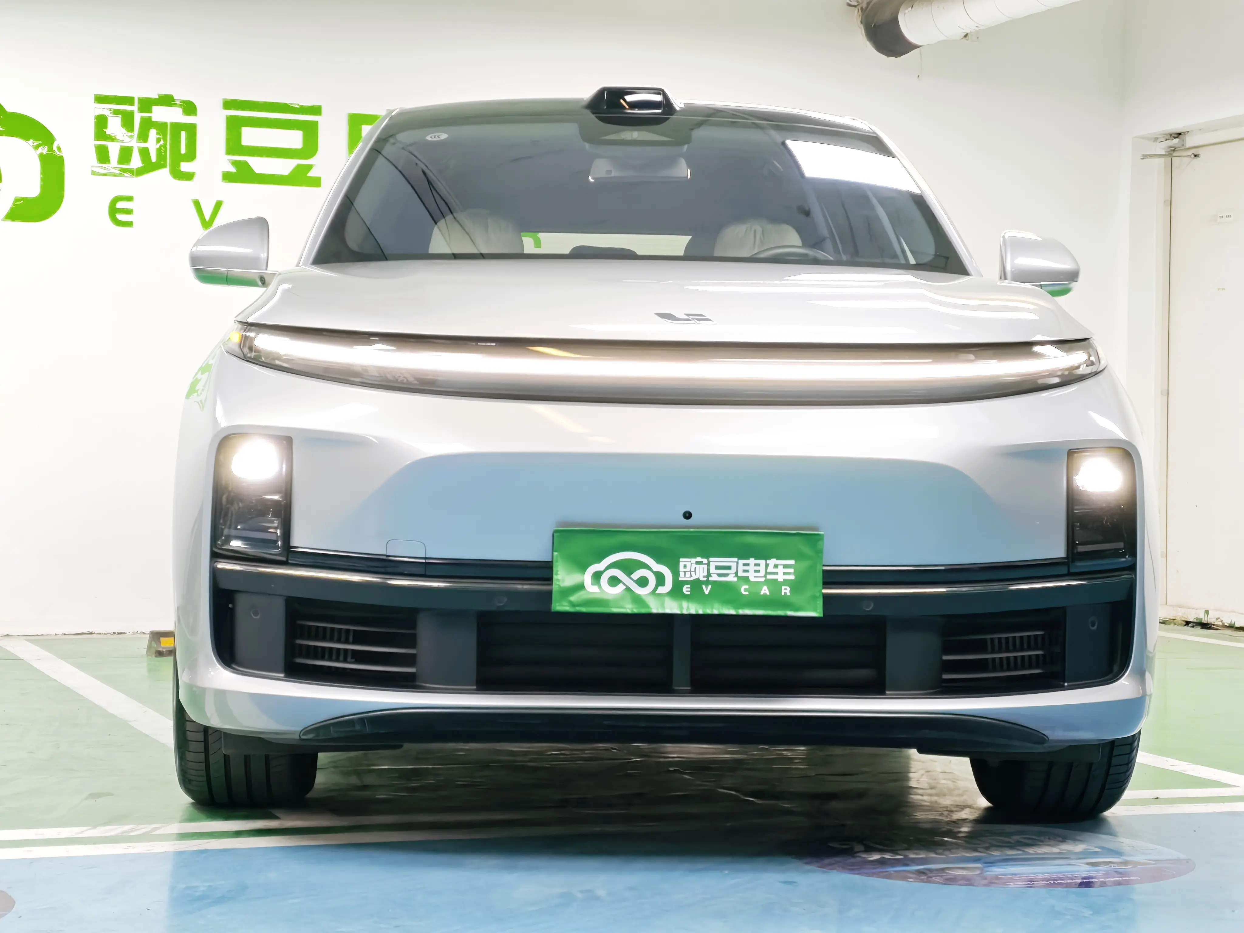 Li L7 (Ideal L7)  из Китая