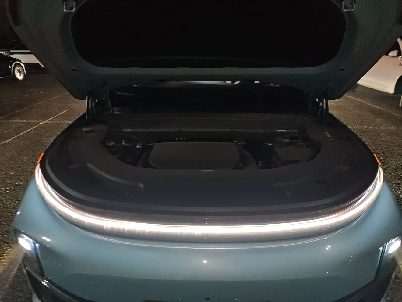 Li L7 (Ideal L7)  из Китая