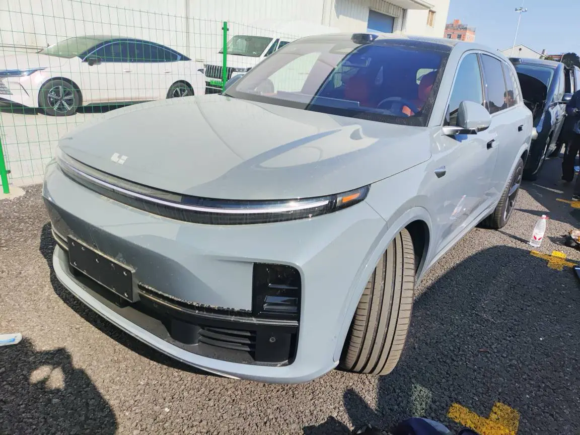 Li L7 (Ideal L7)  из Китая