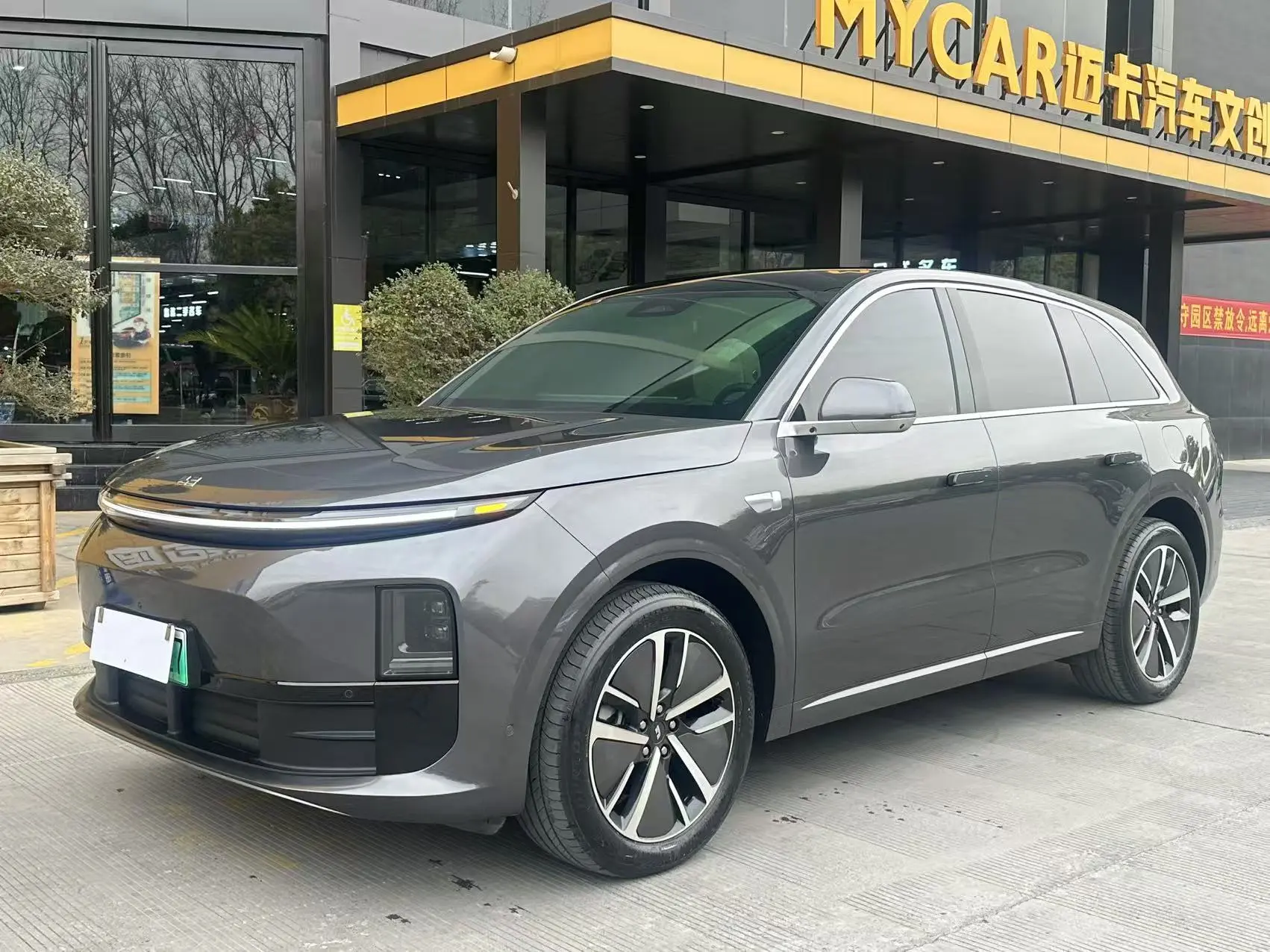 Li L6 (Ideal L6)  из Китая