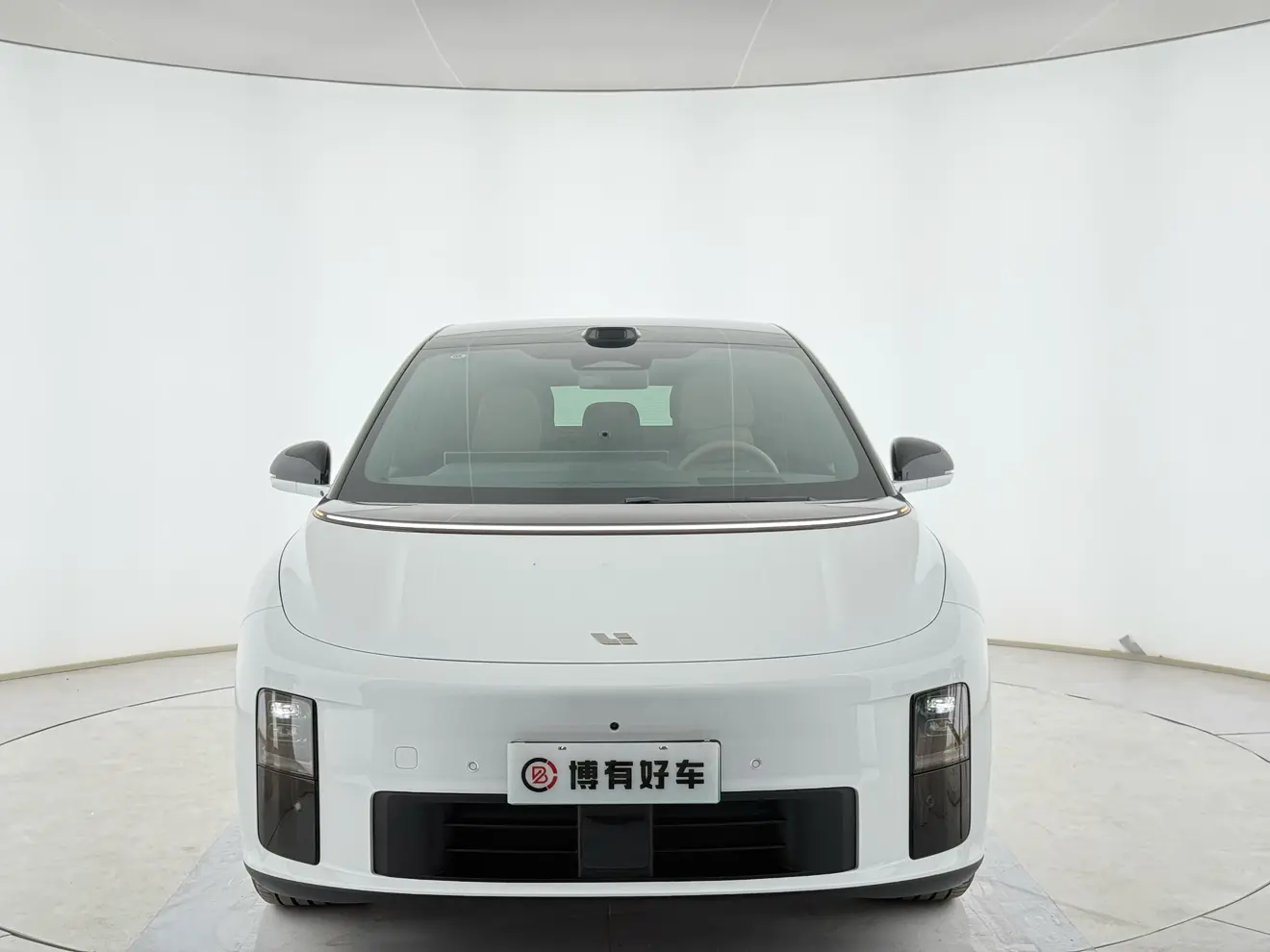 Li Ideal i6  из Китая