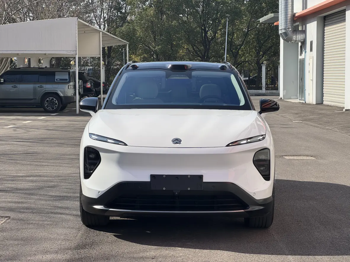 NIO ES7  из Китая