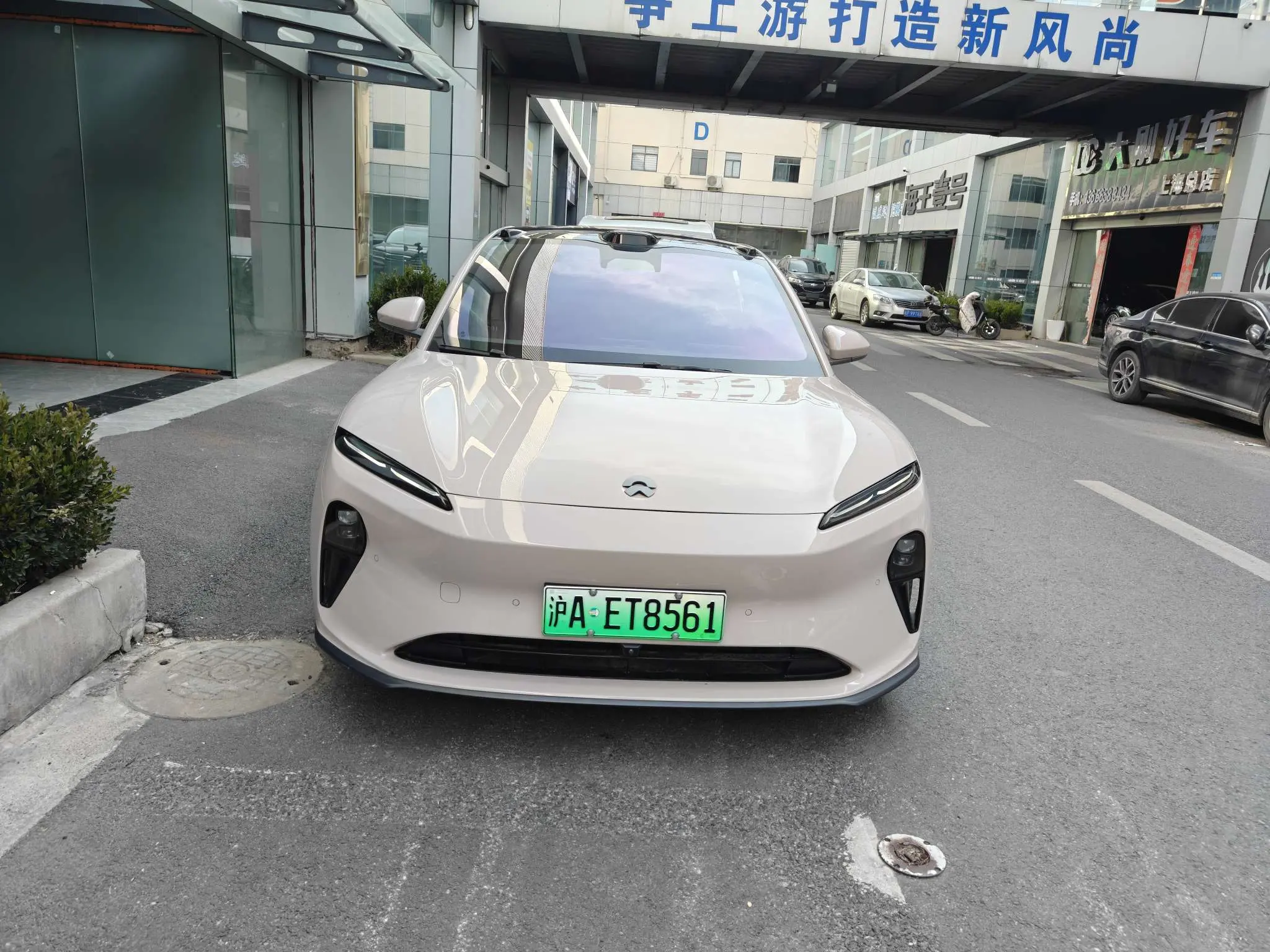 NIO ET5  из Китая