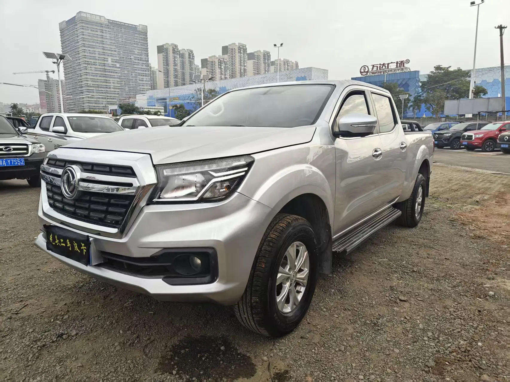 Dongfeng Ruiqi 6  из Китая