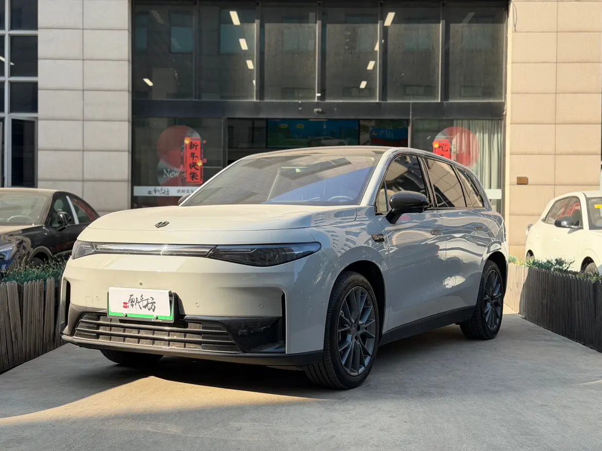 Leapmotor Zero running C10  из Китая