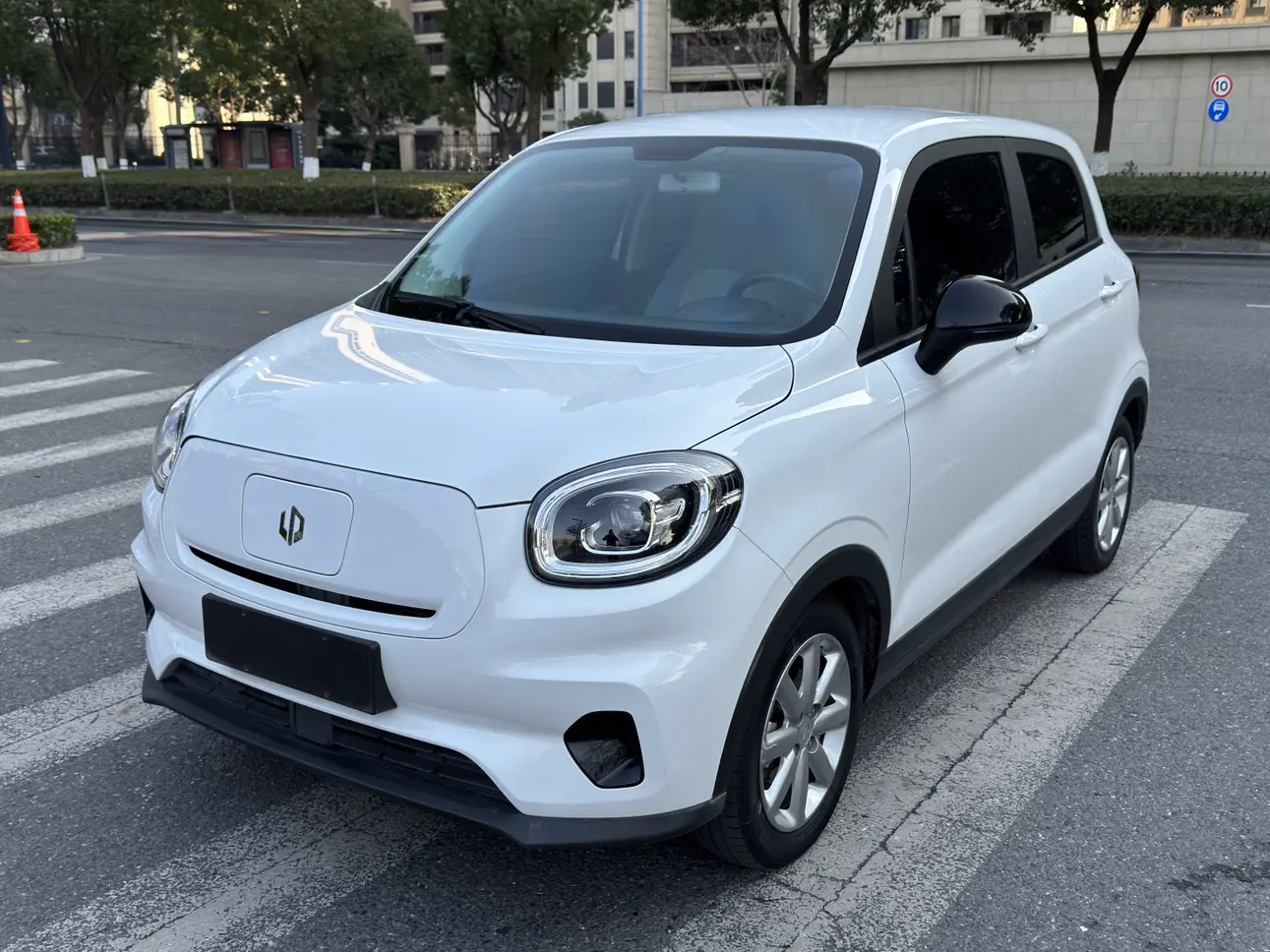 Leapmotor Zero running T03  из Китая