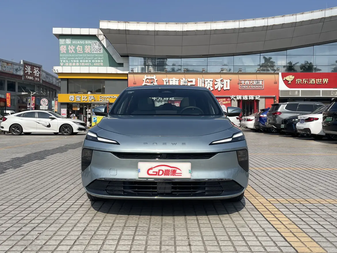 Roewe D6  из Китая
