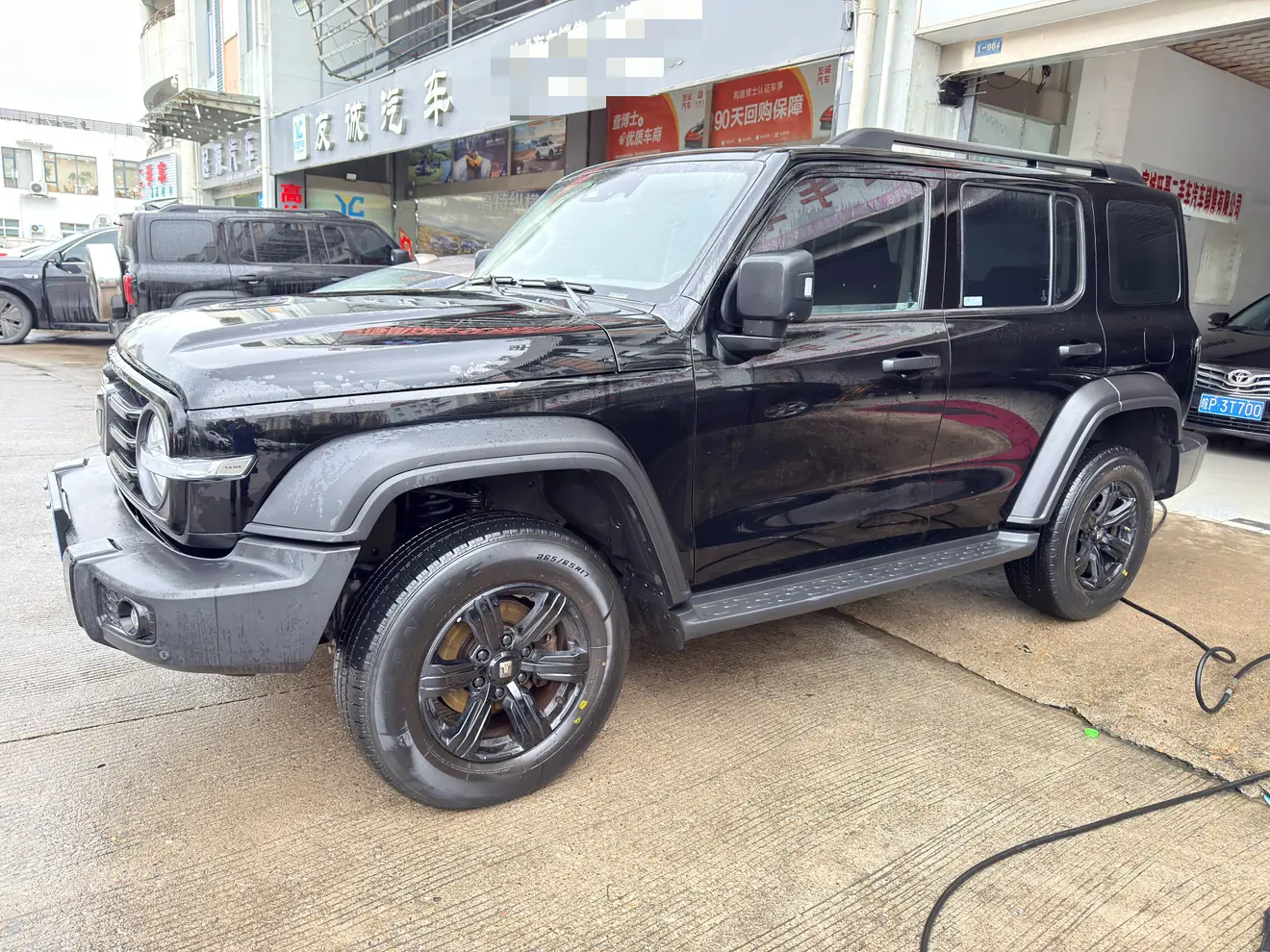 Tank 300  из Китая