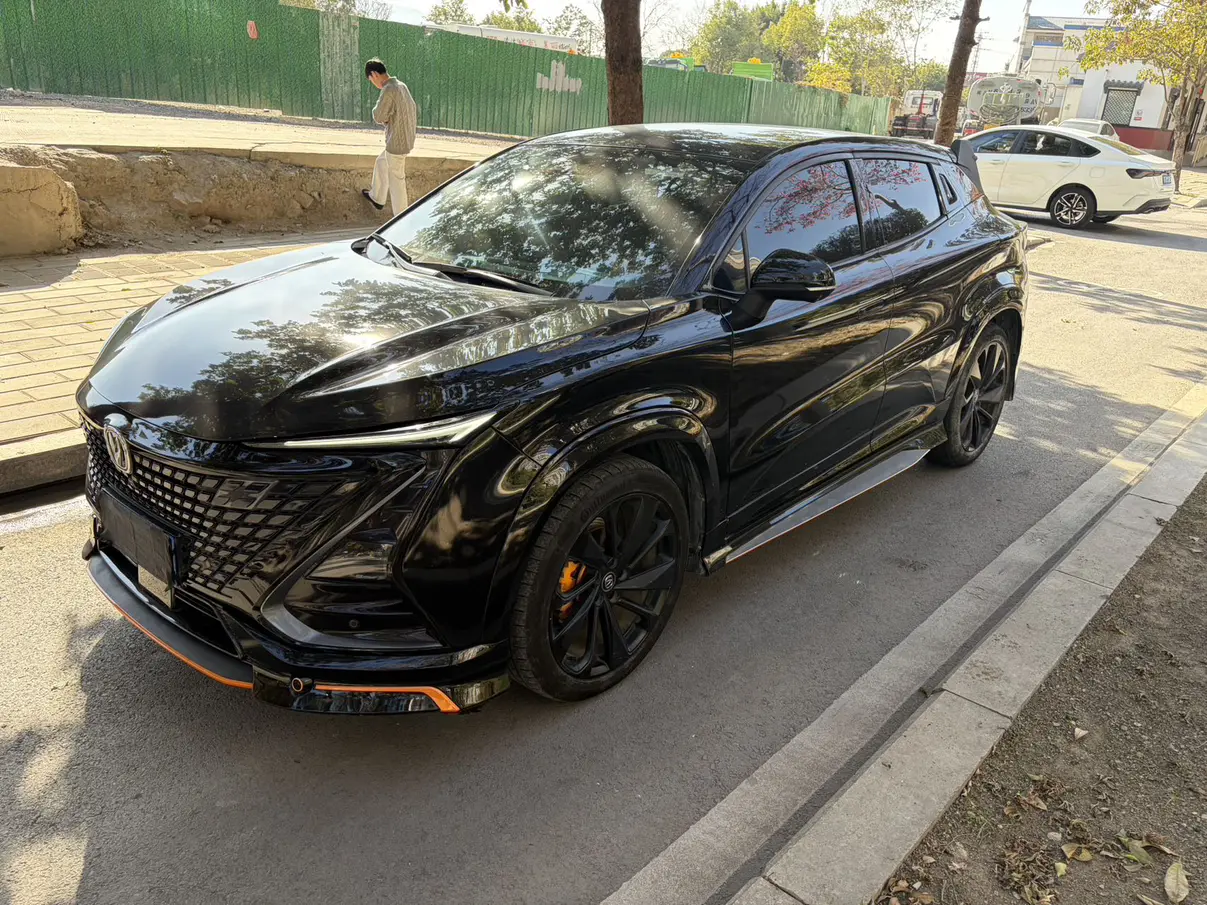 Changan UNI-T  из Китая