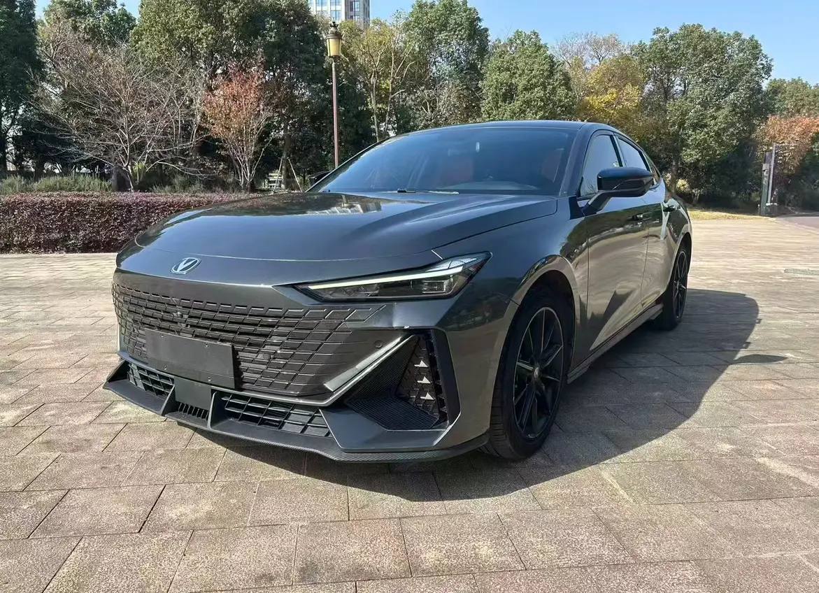 Changan UNI-V  из Китая