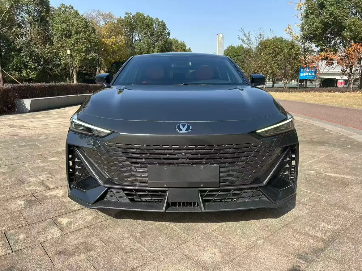 Changan UNI-V  из Китая