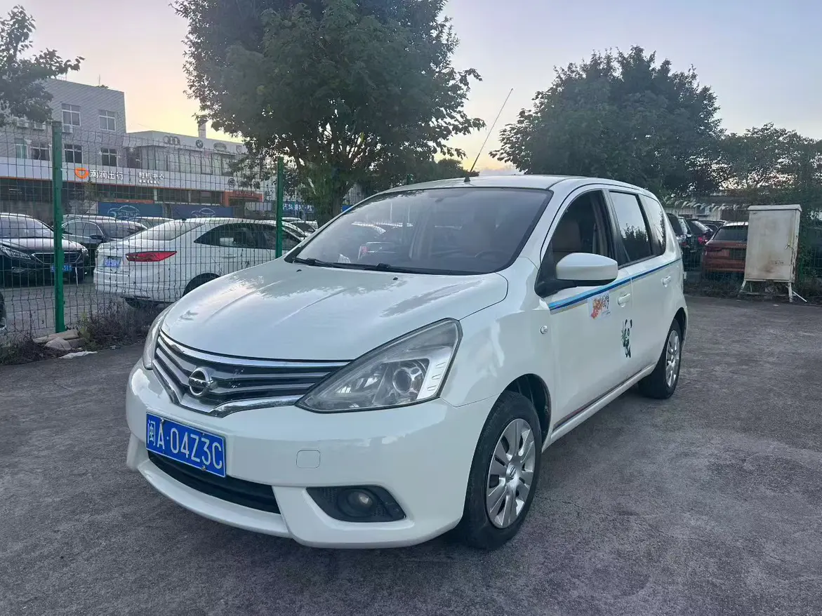 Nissan Li Wei  из Китая