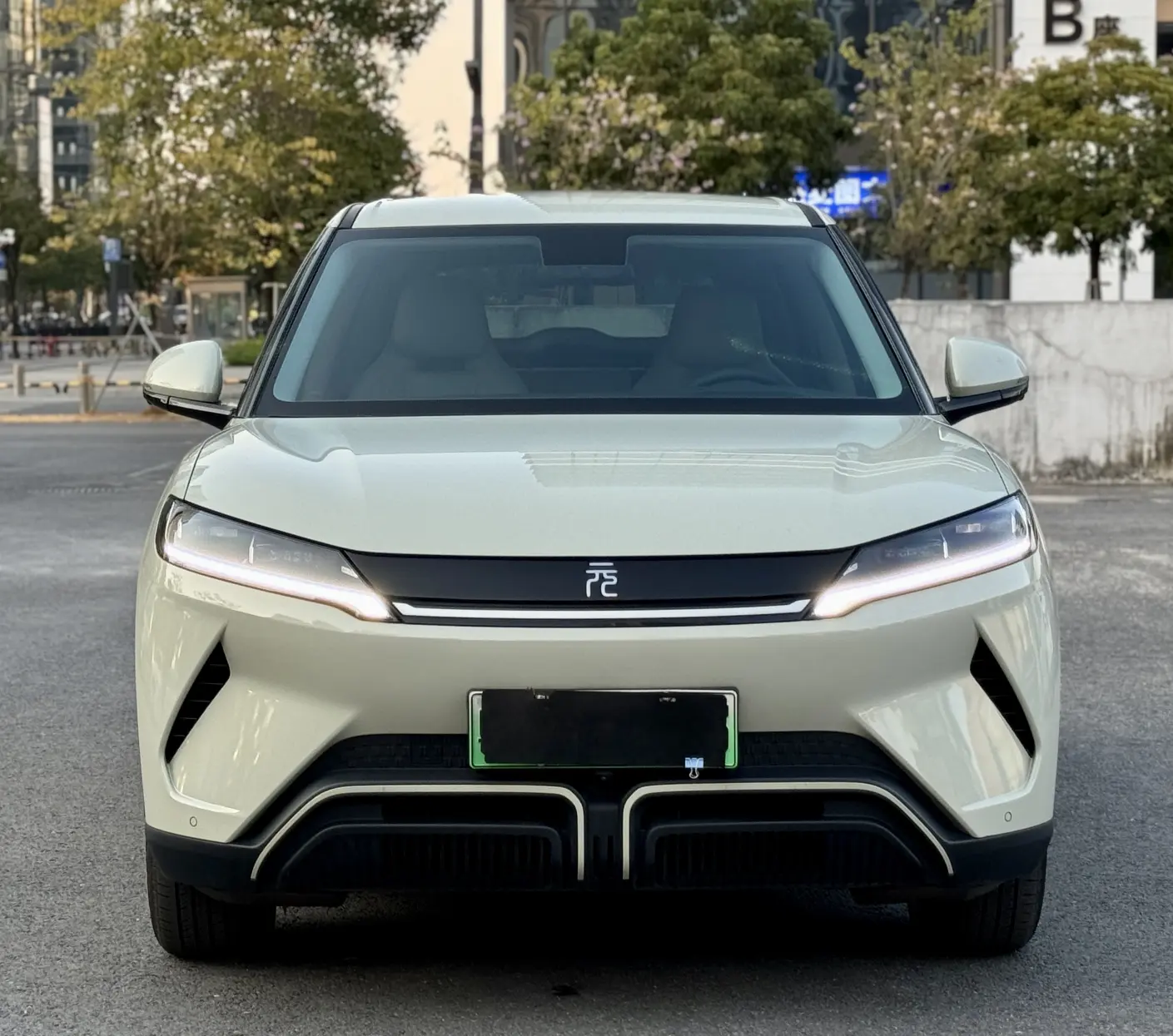 BYD Yuan UP  из Китая