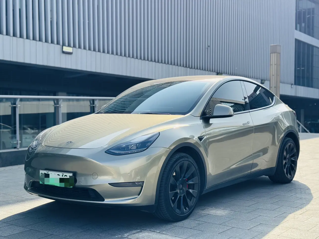Tesla Model Y  из Китая