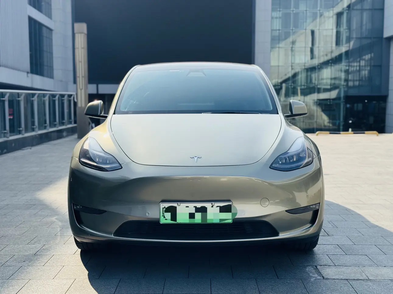 Tesla Model Y  из Китая