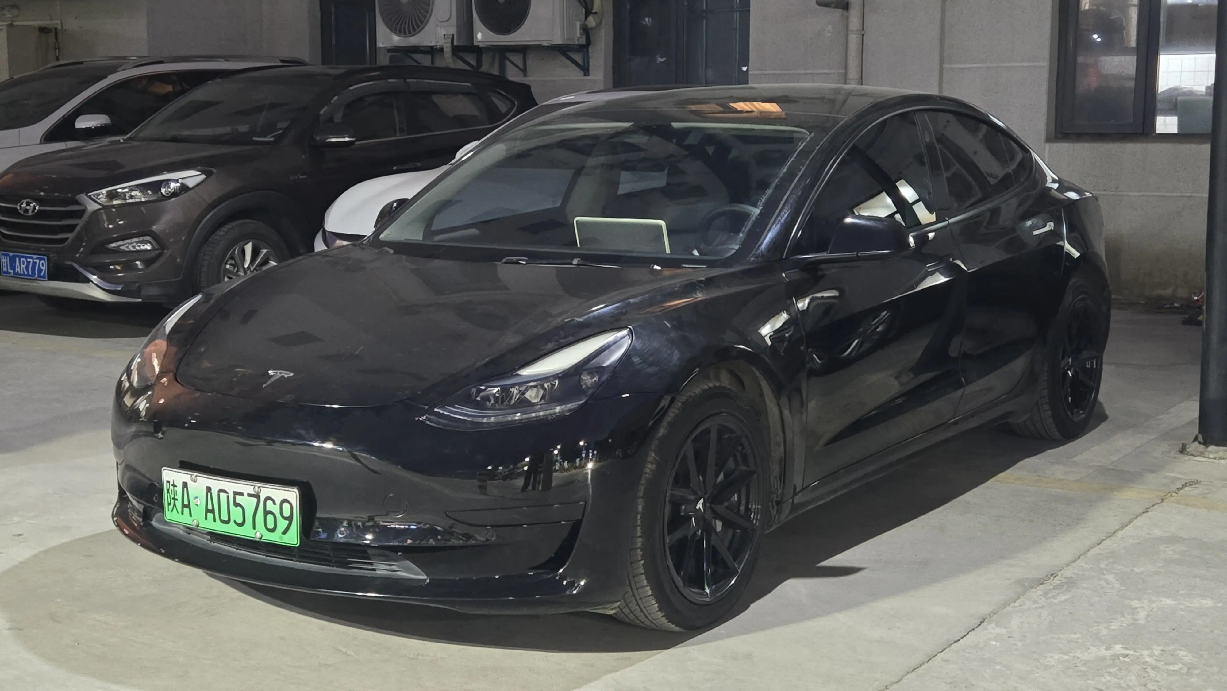 Tesla Model 3  из Китая