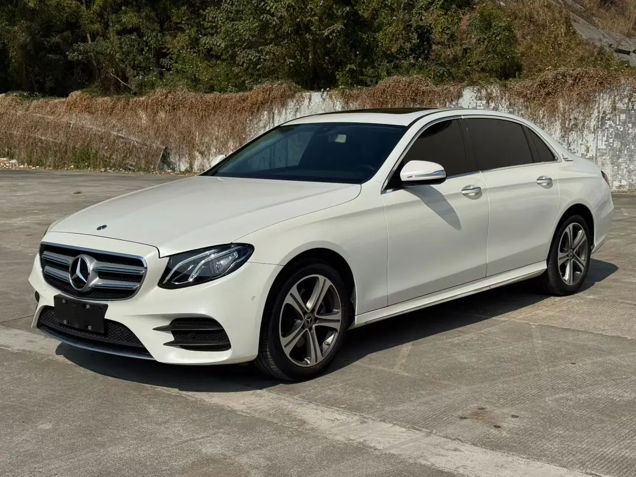 Mercedes-Benz E-Class  из Китая