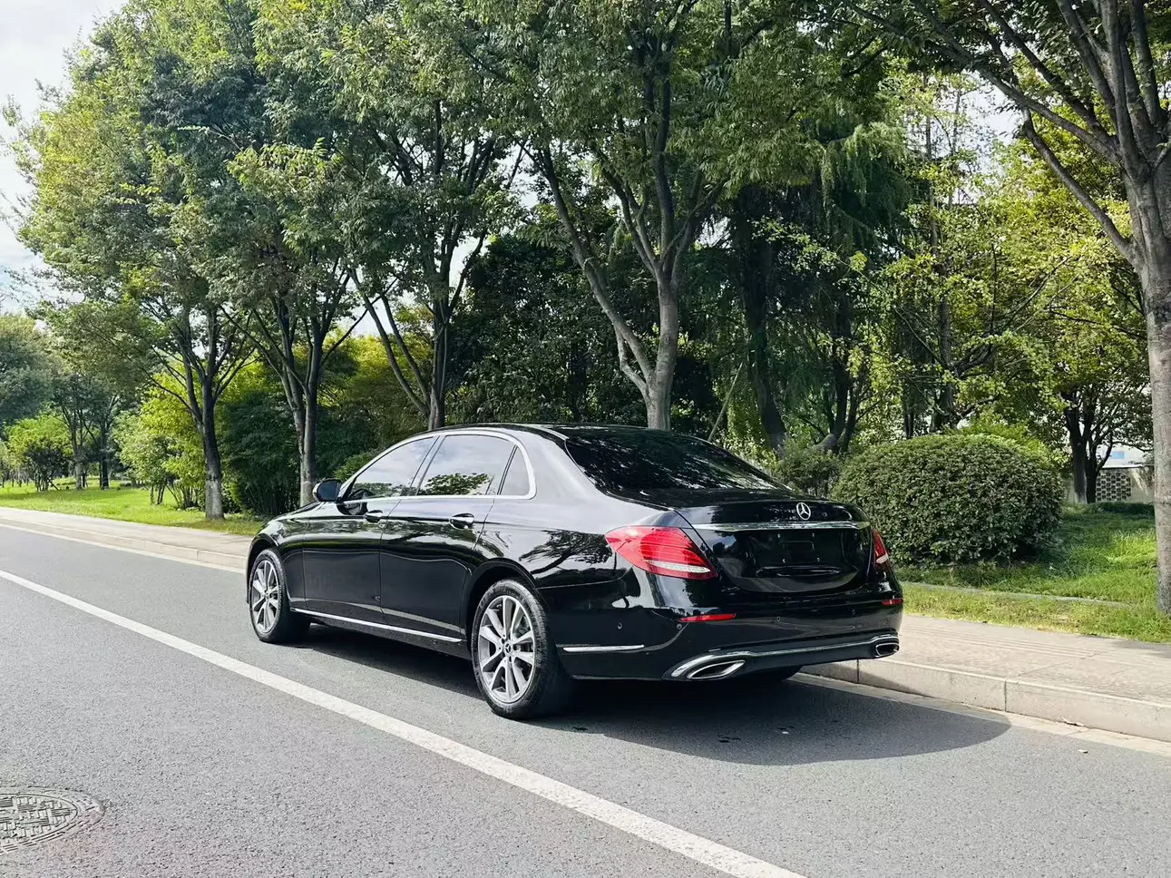 Mercedes-Benz E-Class  из Китая