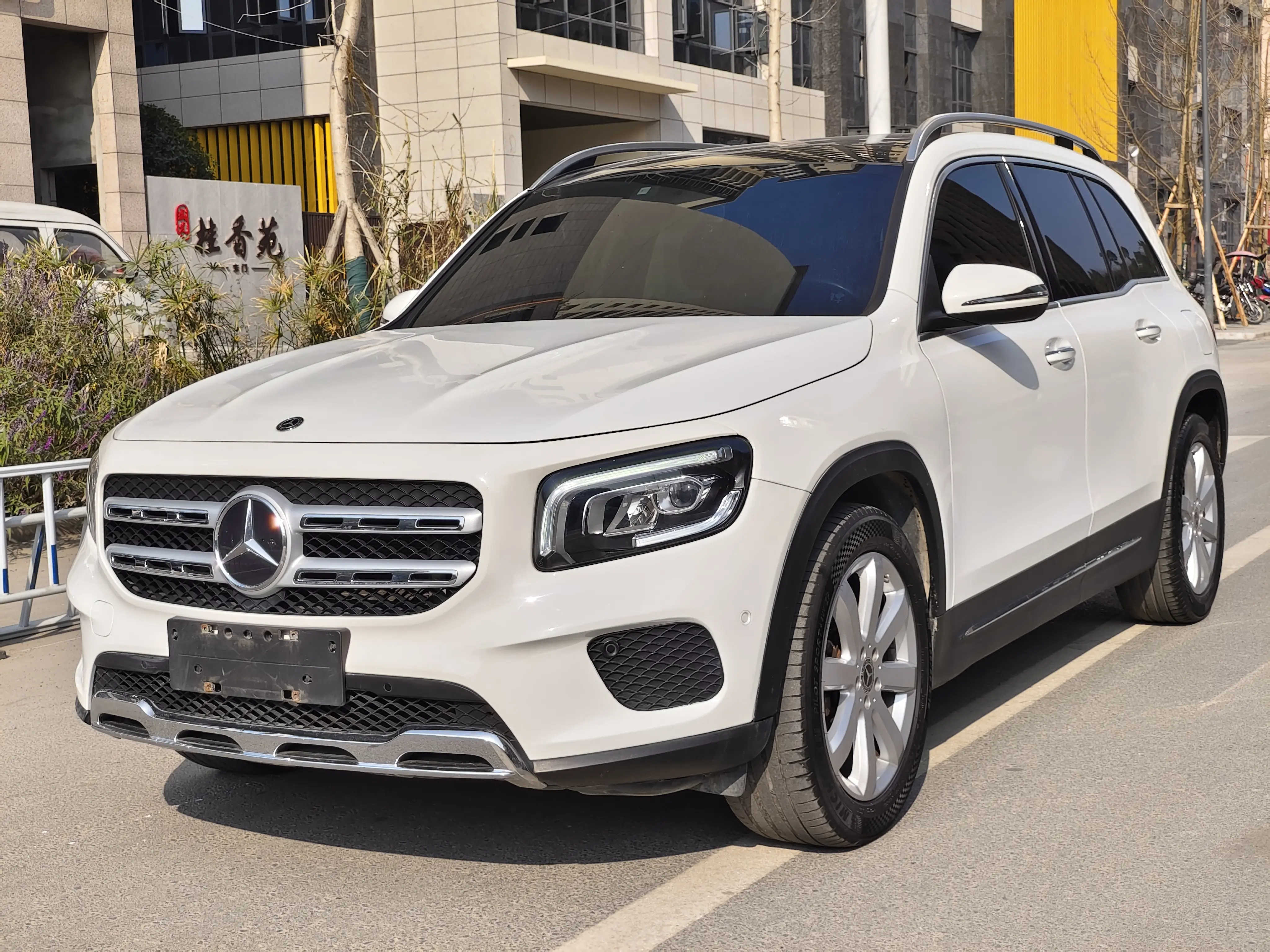 Mercedes-Benz GLB  из Китая