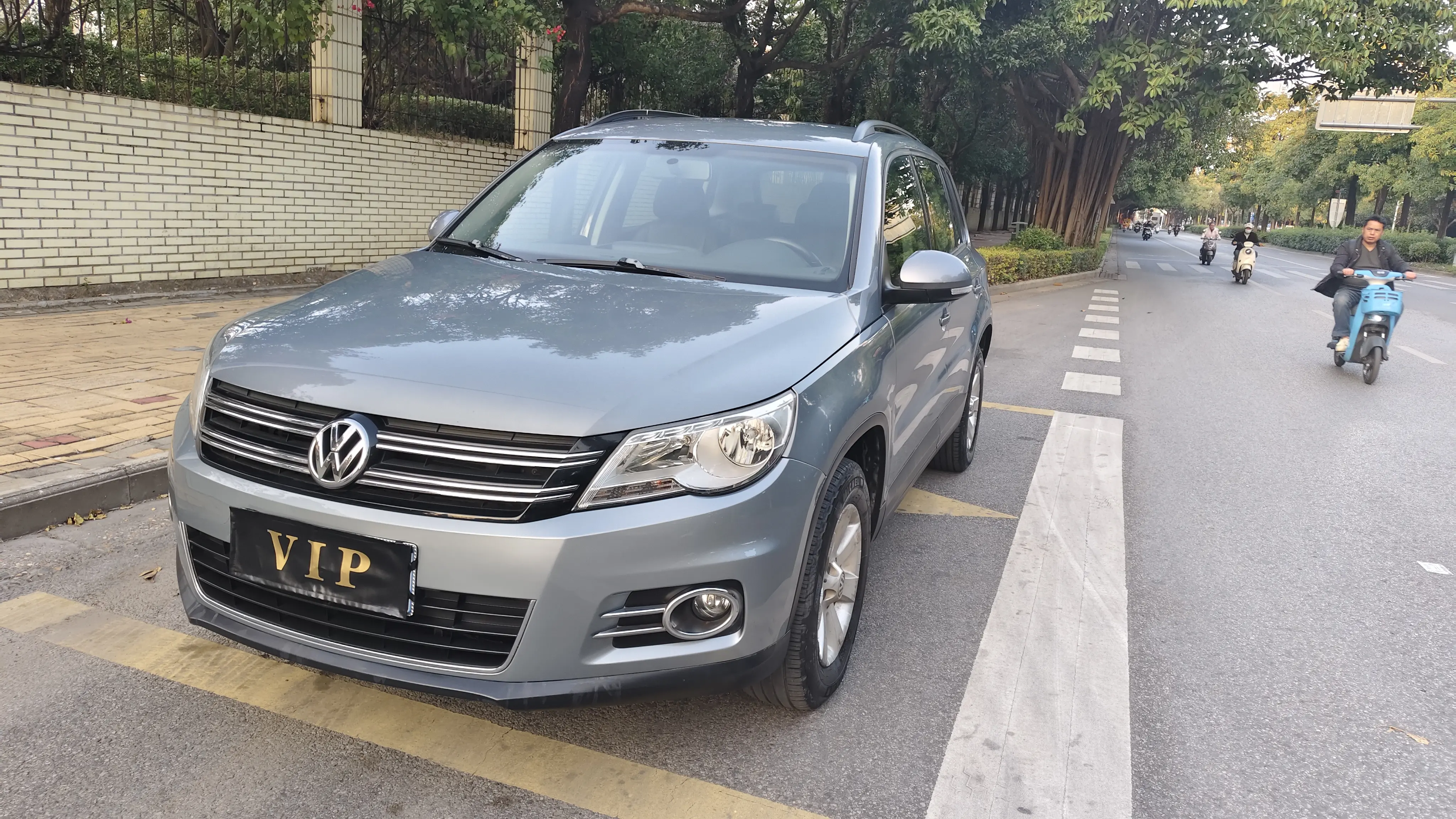 Volkswagen Tiguan  из Китая