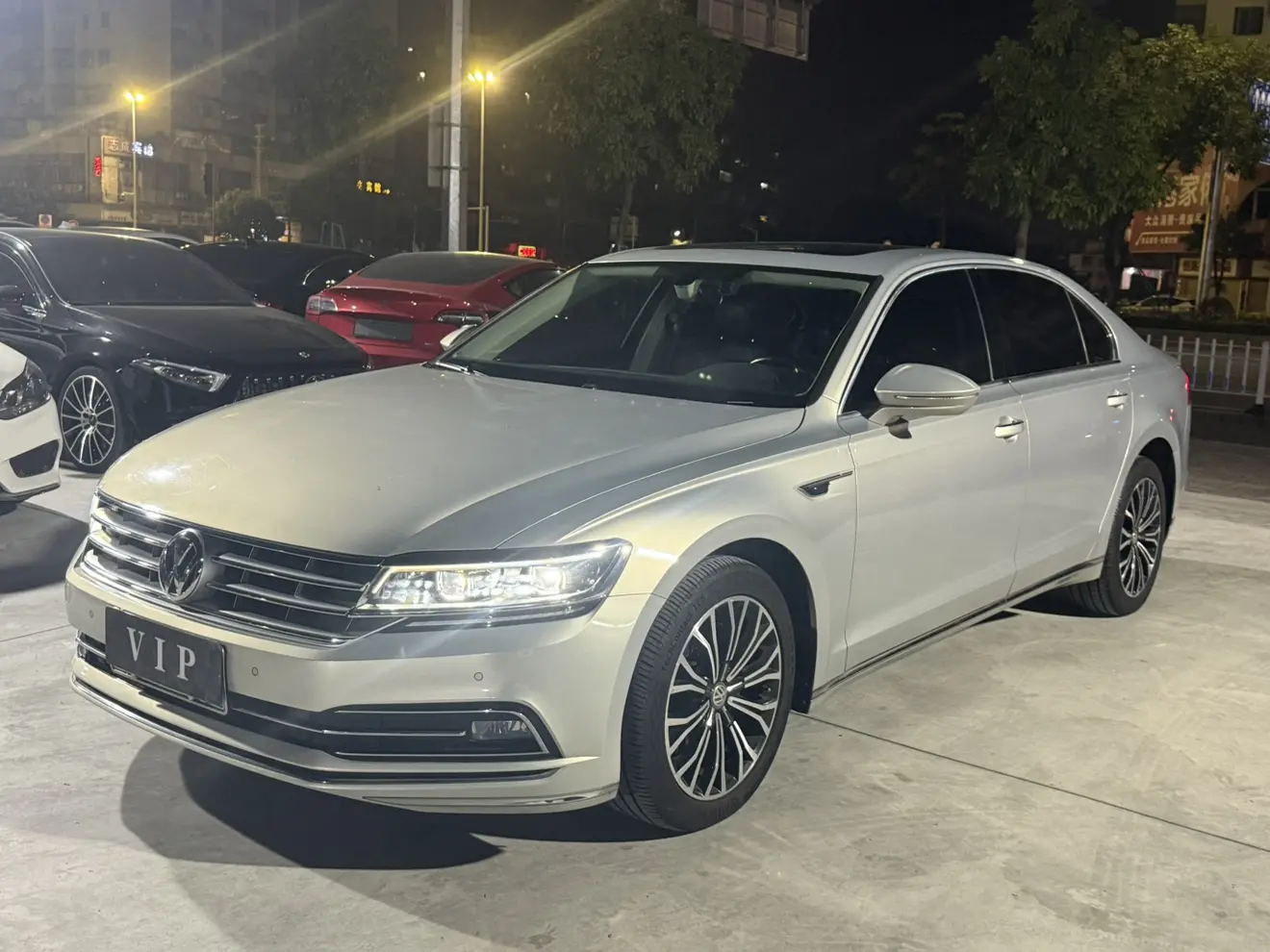 Volkswagen Hui Ang  из Китая