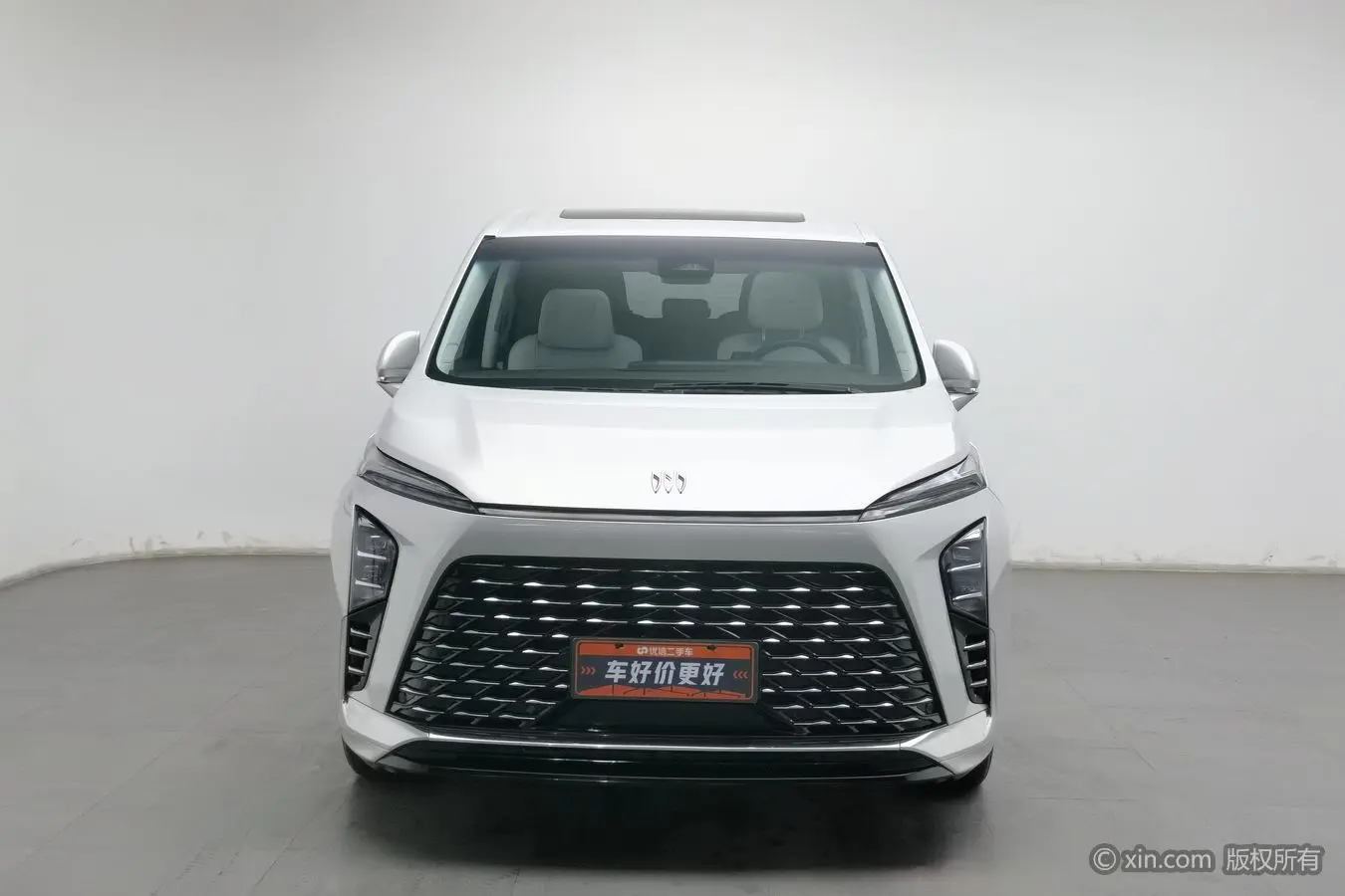 Buick GL8 PHEV  из Китая