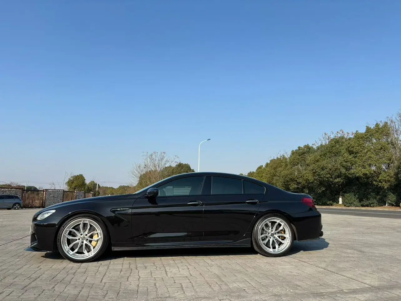BMW M6  из Китая