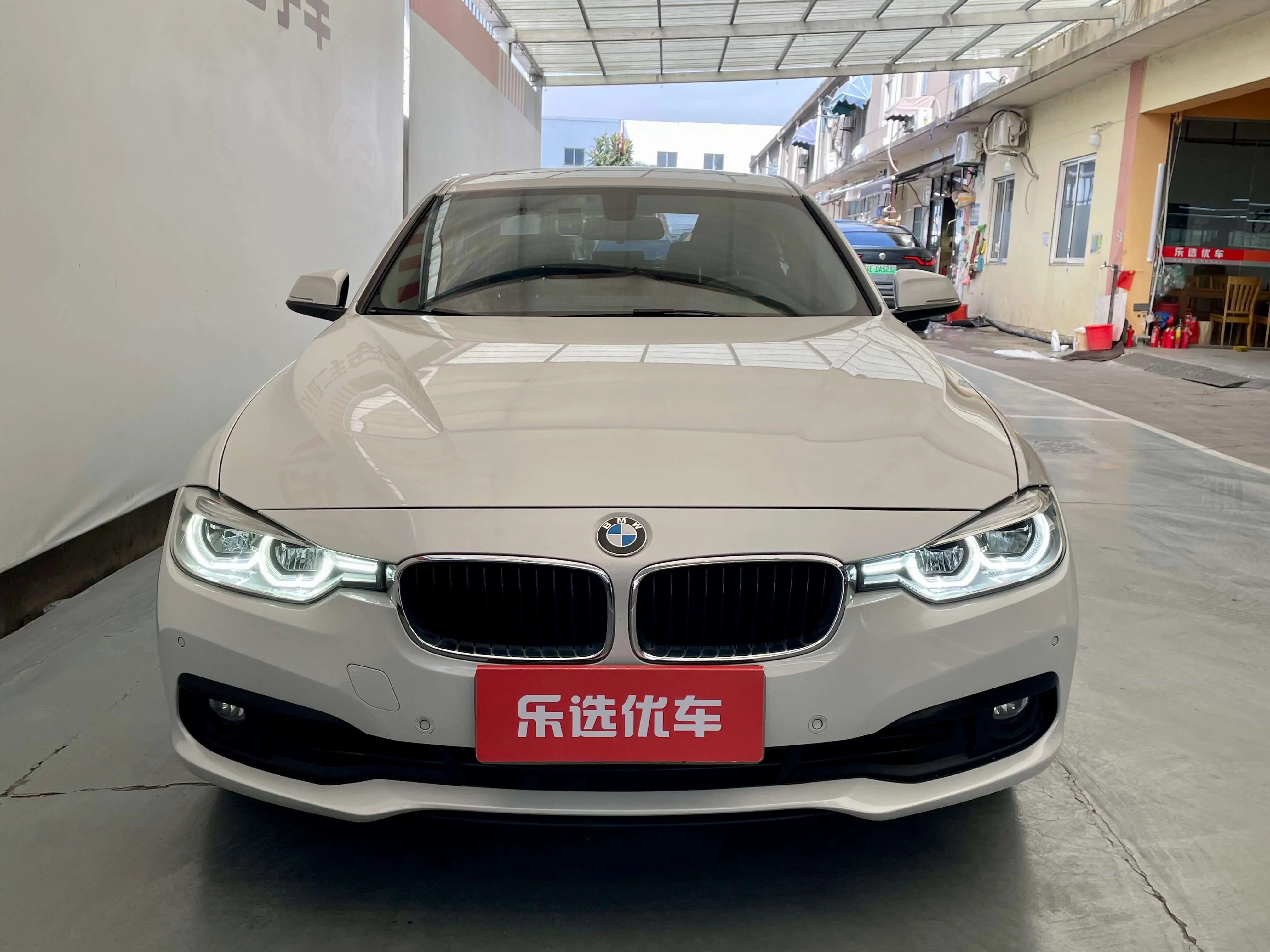 BMW 3 Series  из Китая