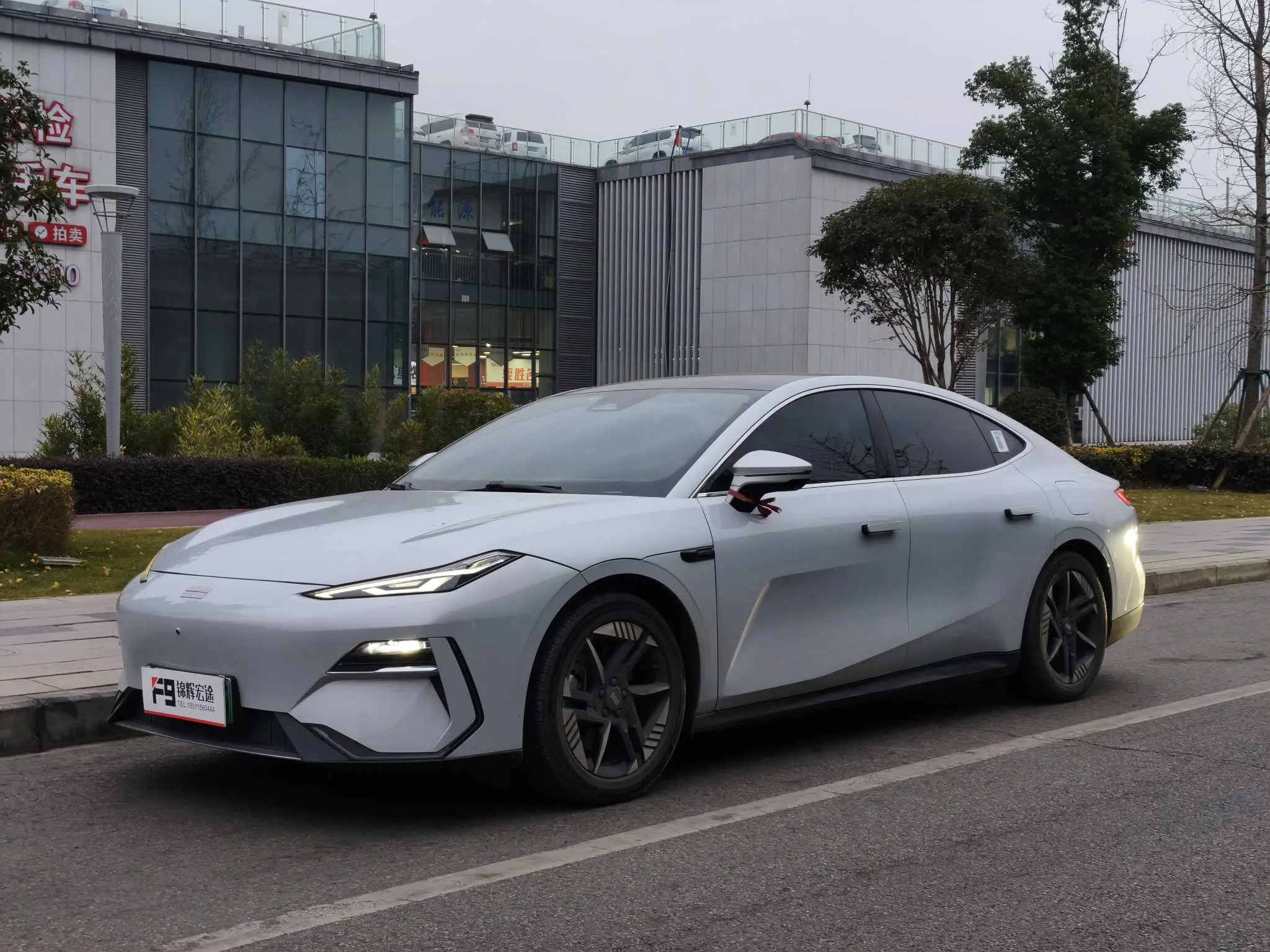 Geely Galaxy E8  из Китая