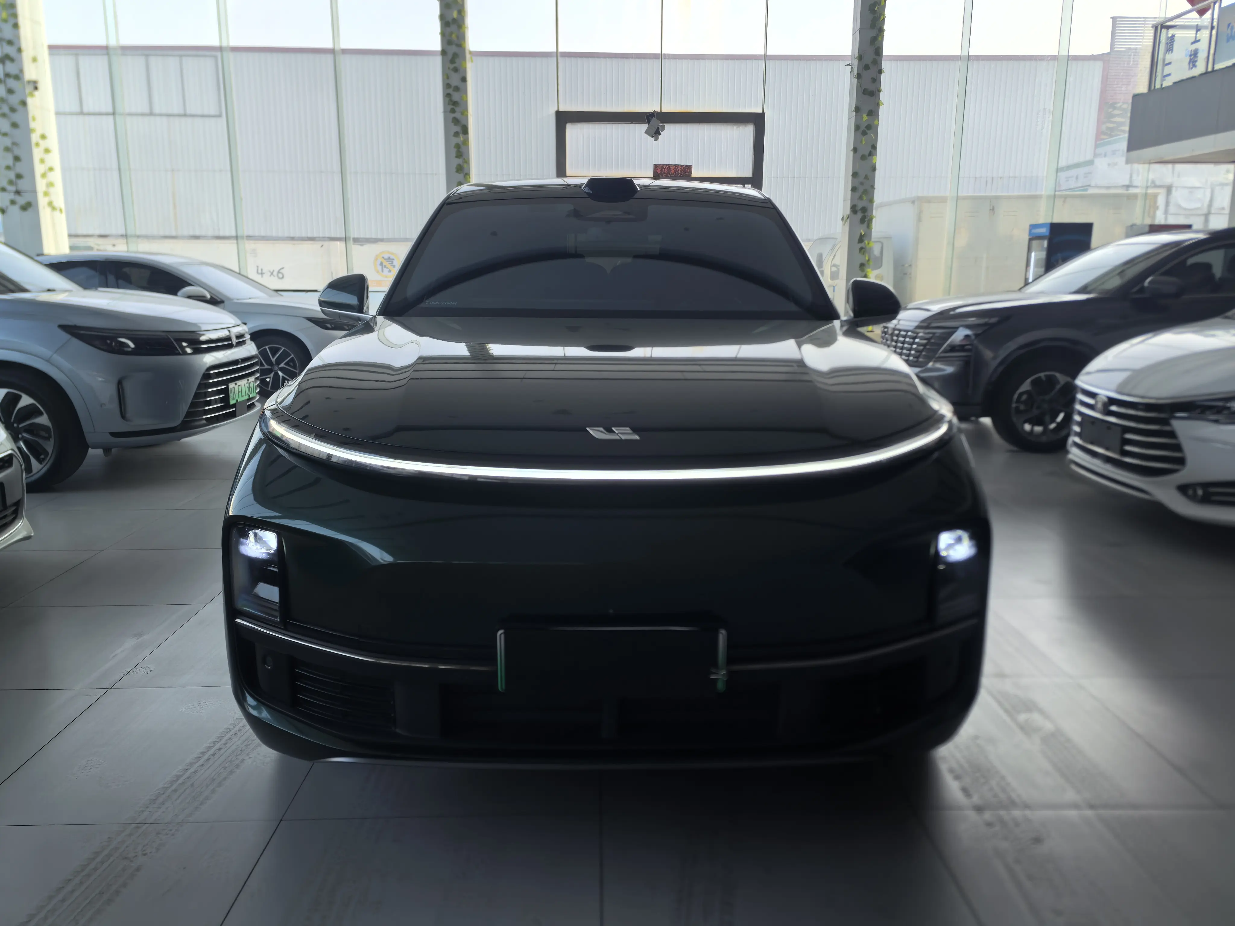 Li L8 (Ideal L8)  из Китая