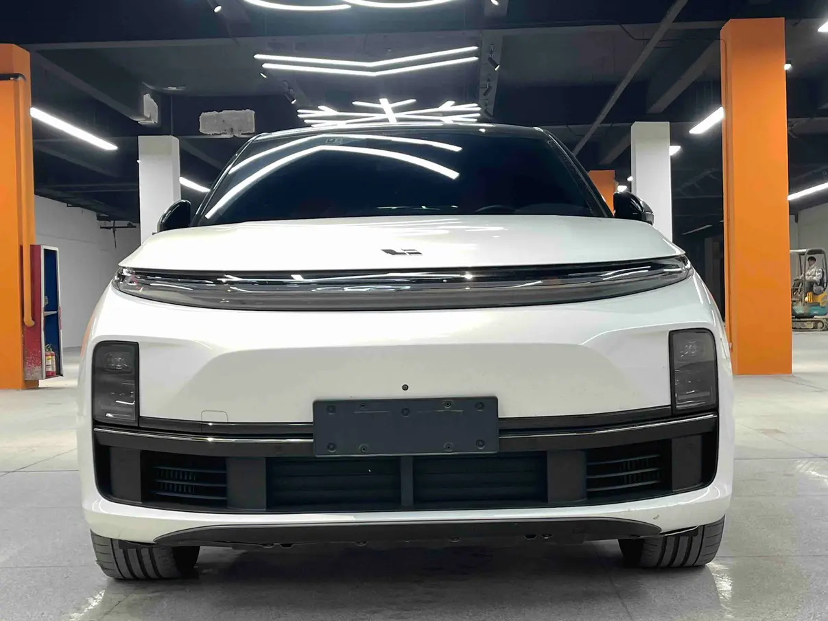 Li L7 (Ideal L7)  из Китая