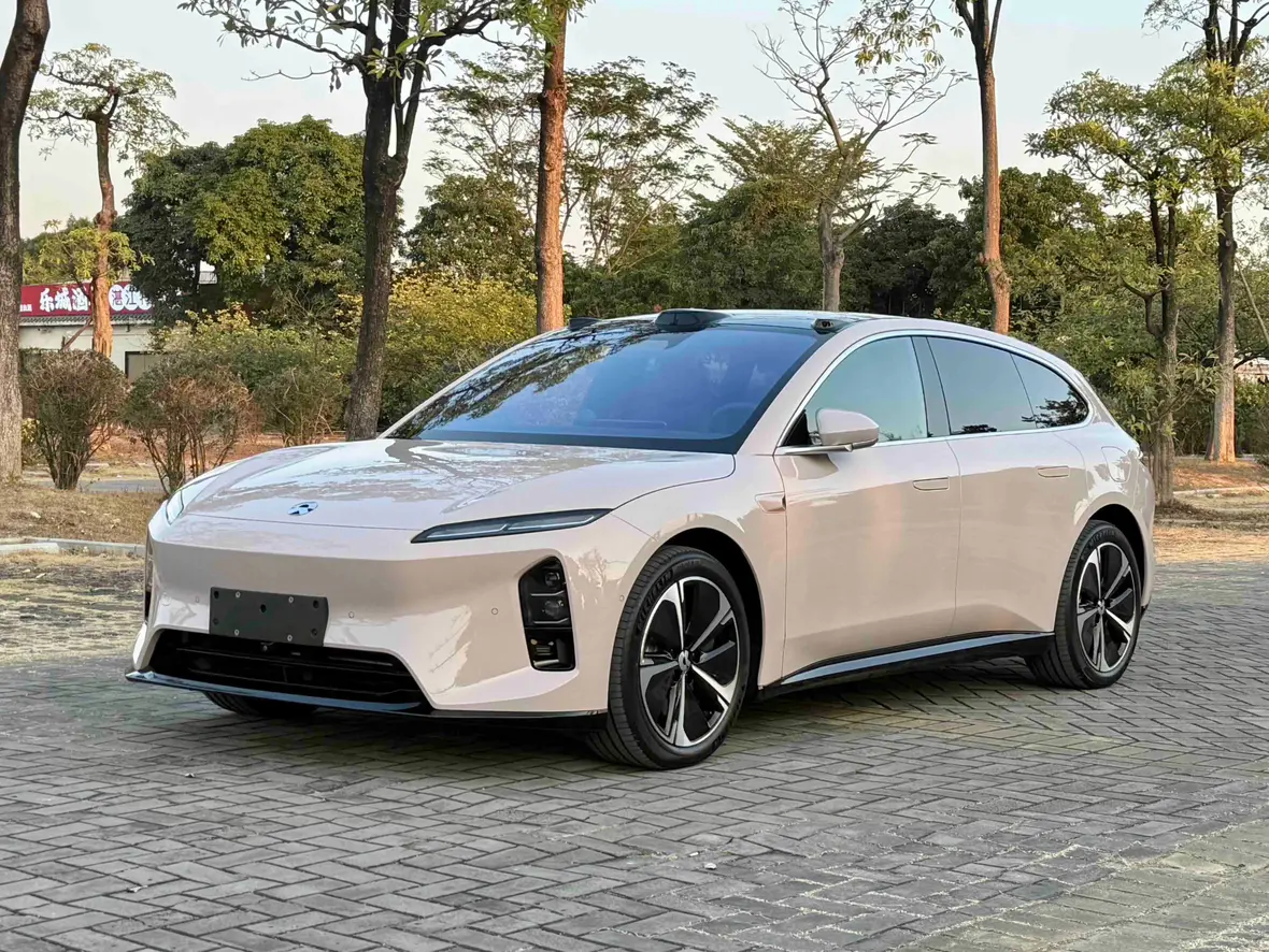 NIO ET5T  из Китая
