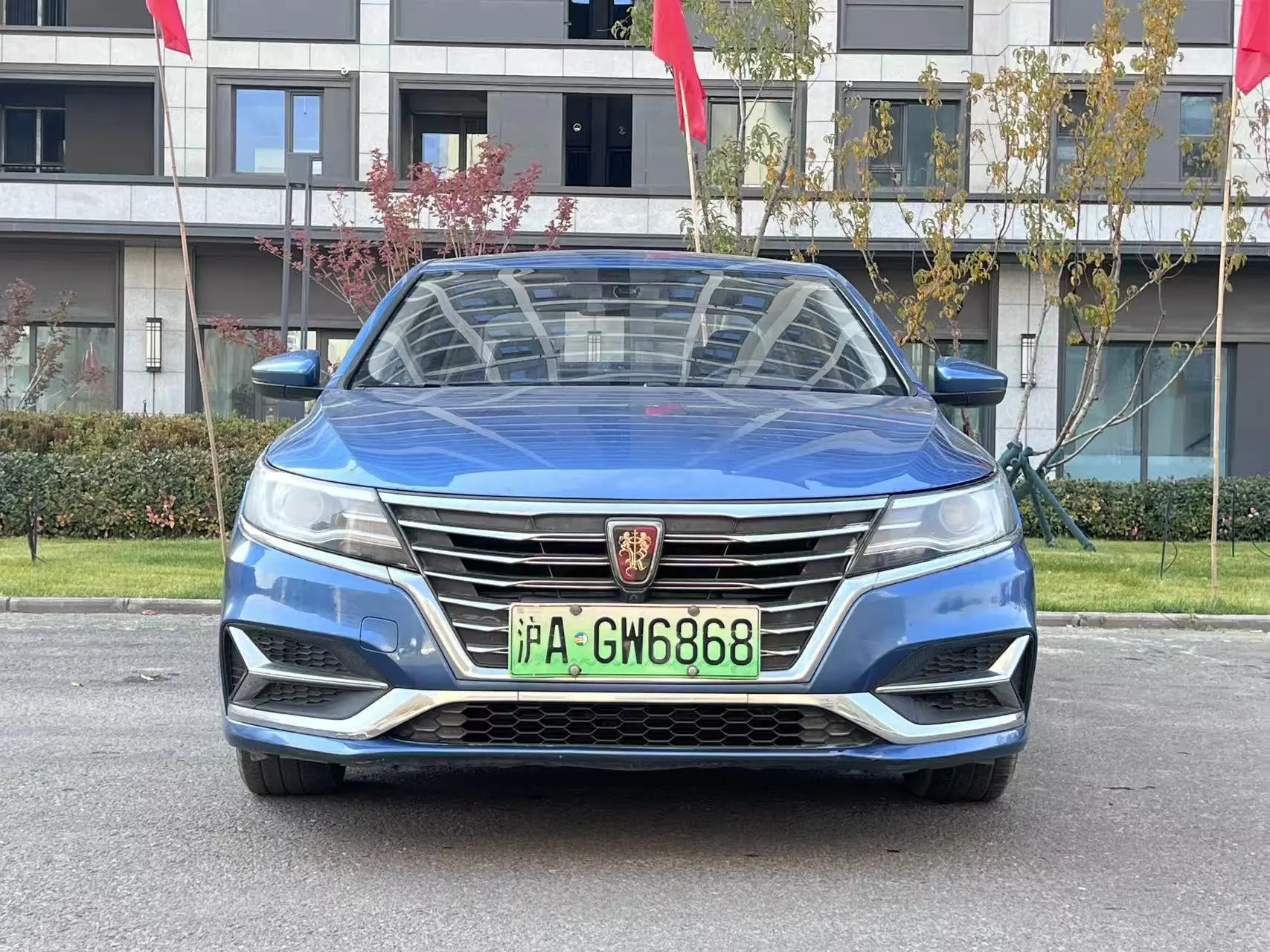Roewe ei6  из Китая