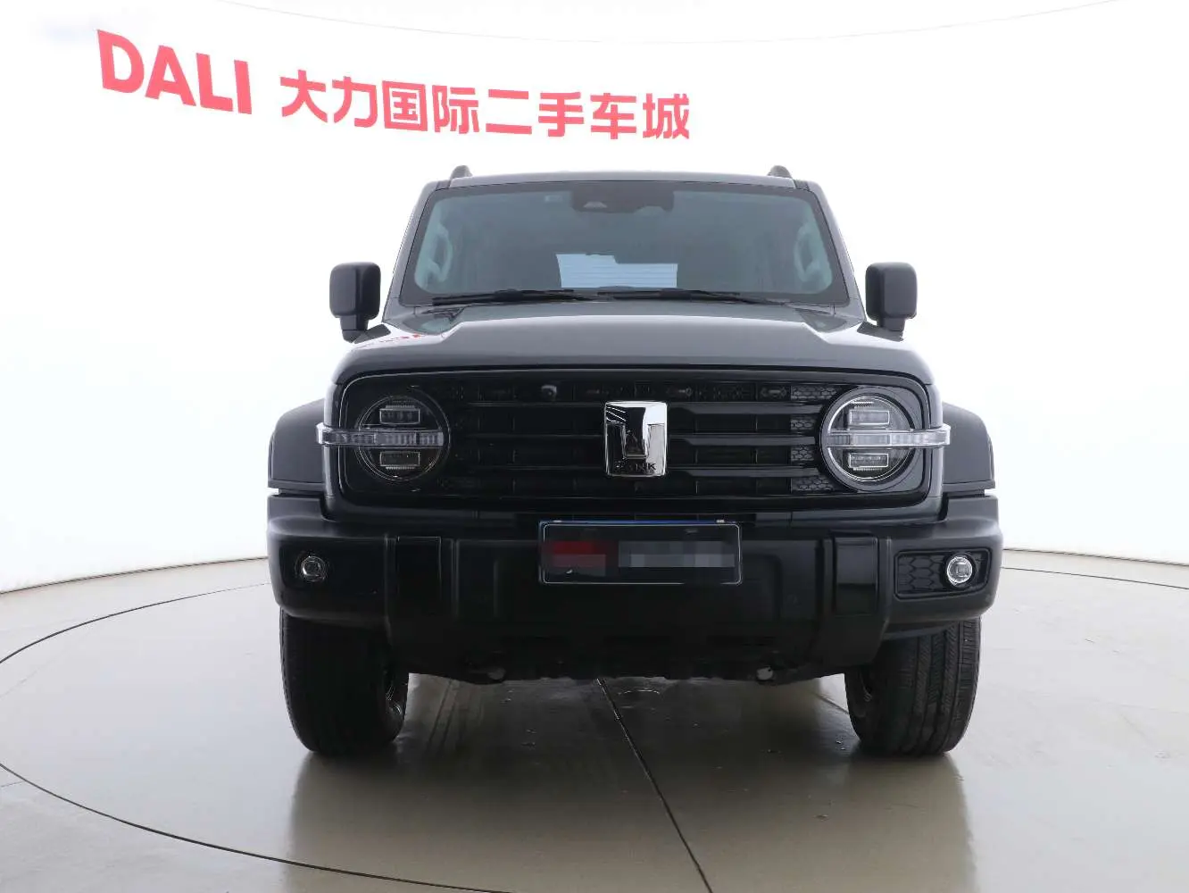 Tank 300  из Китая