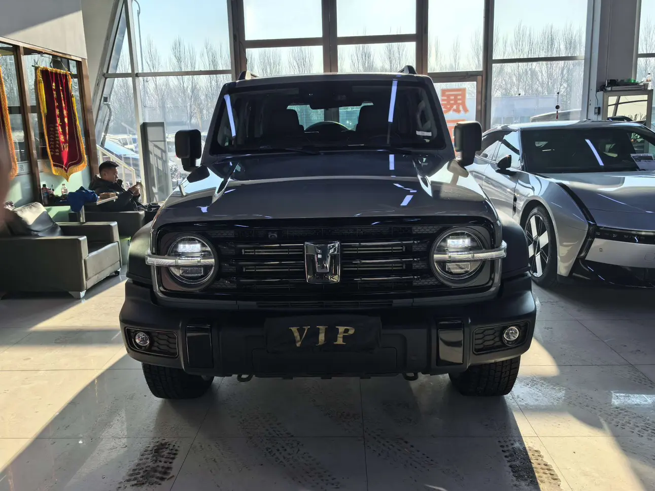 Tank 300  из Китая