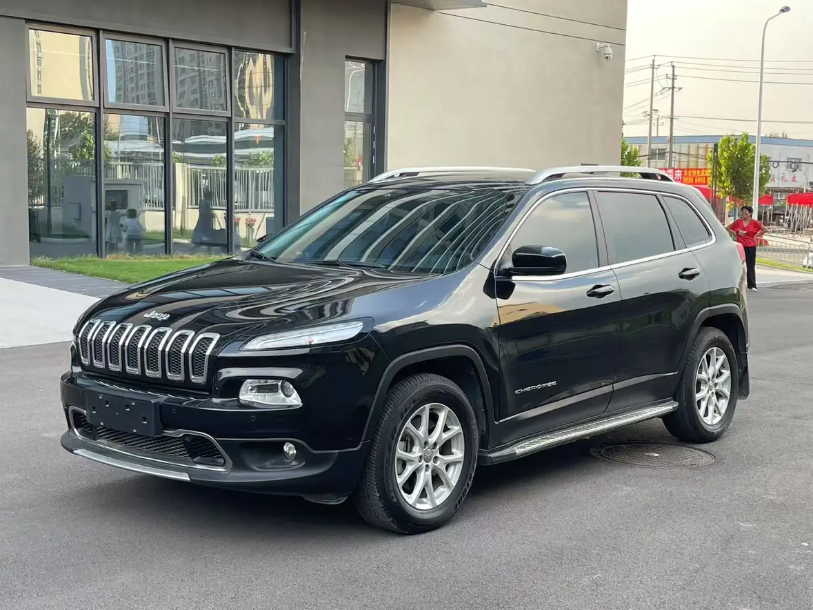 Jeep Cherokee  из Китая