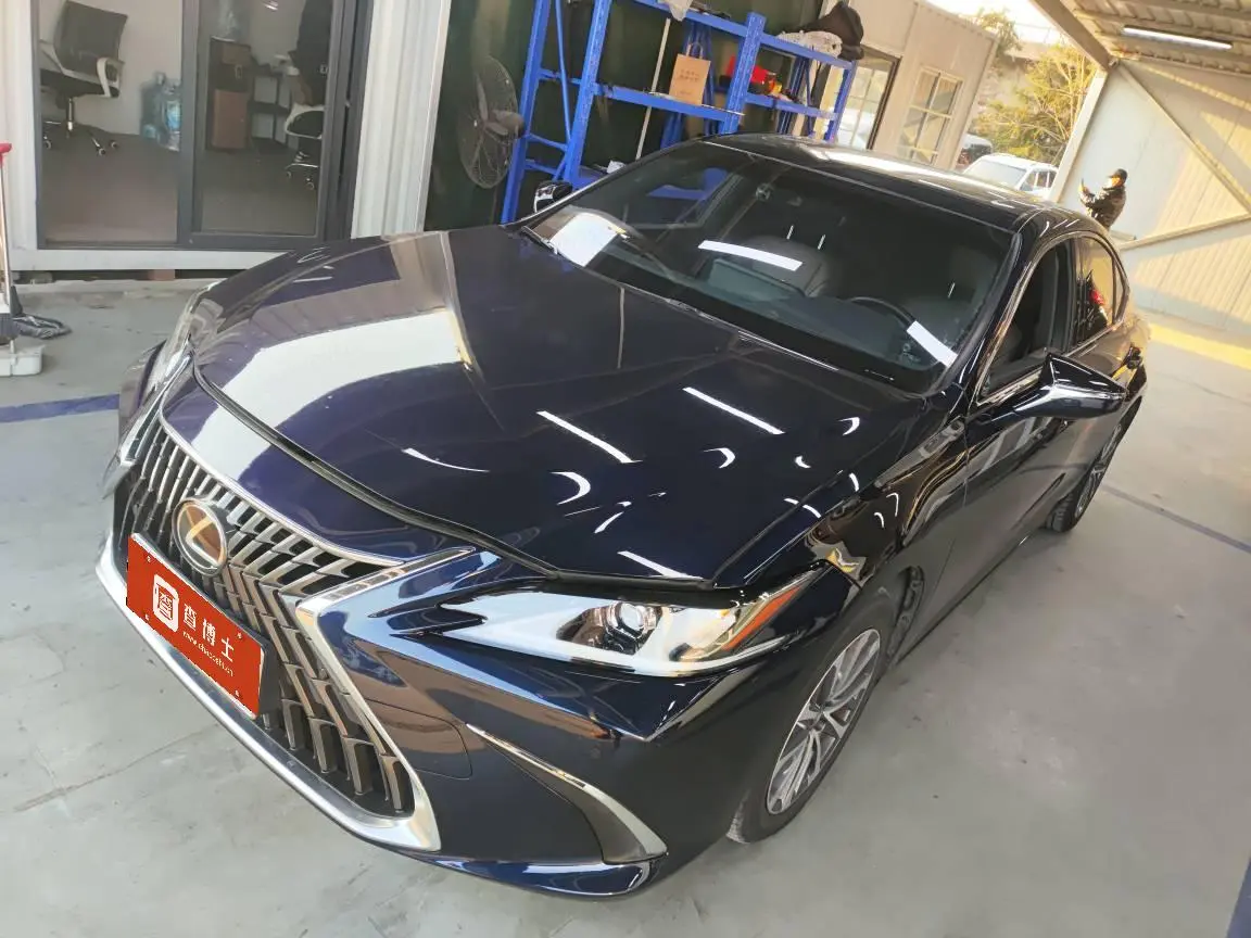 Lexus ES  из Китая