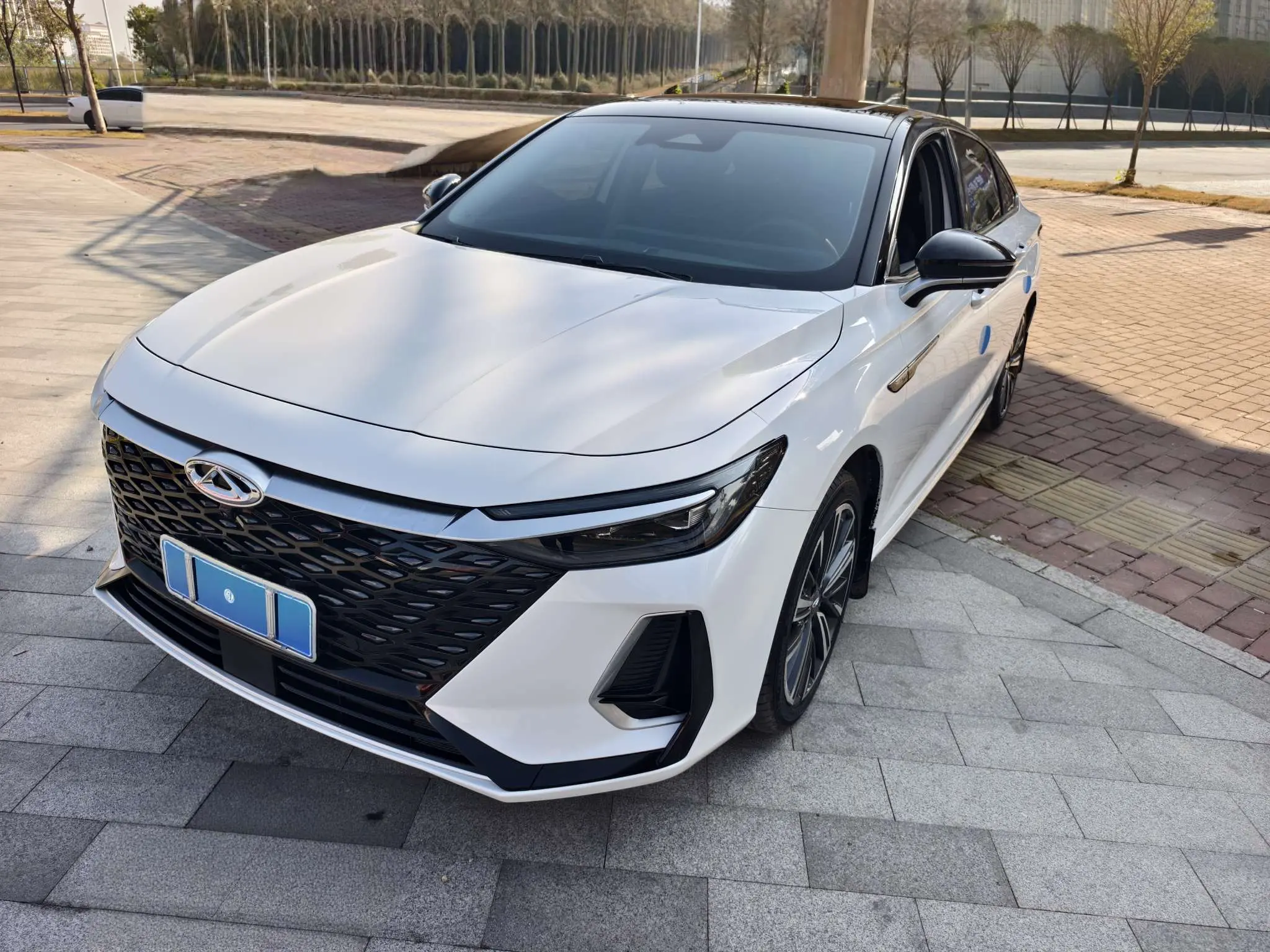 Chery Arrizo 8  из Китая