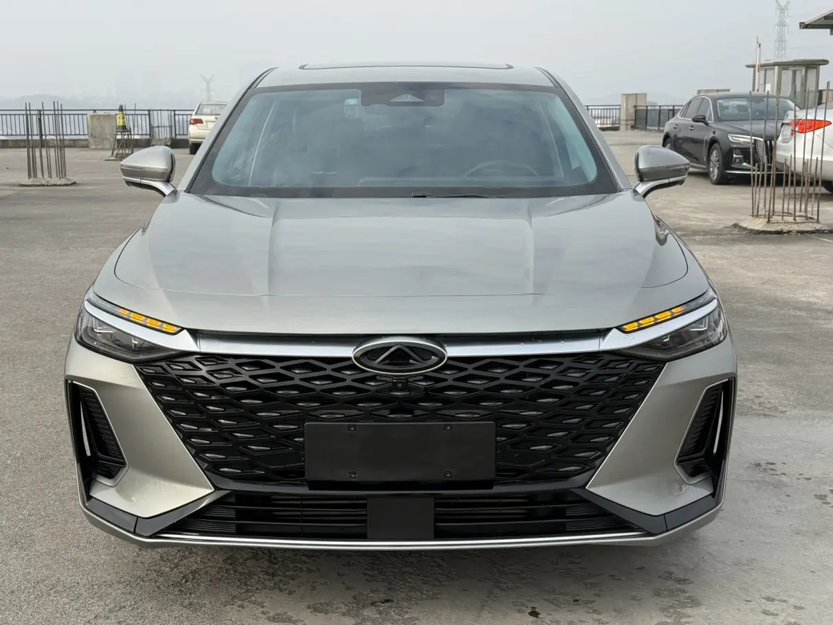 Chery Arrizo 8  из Китая