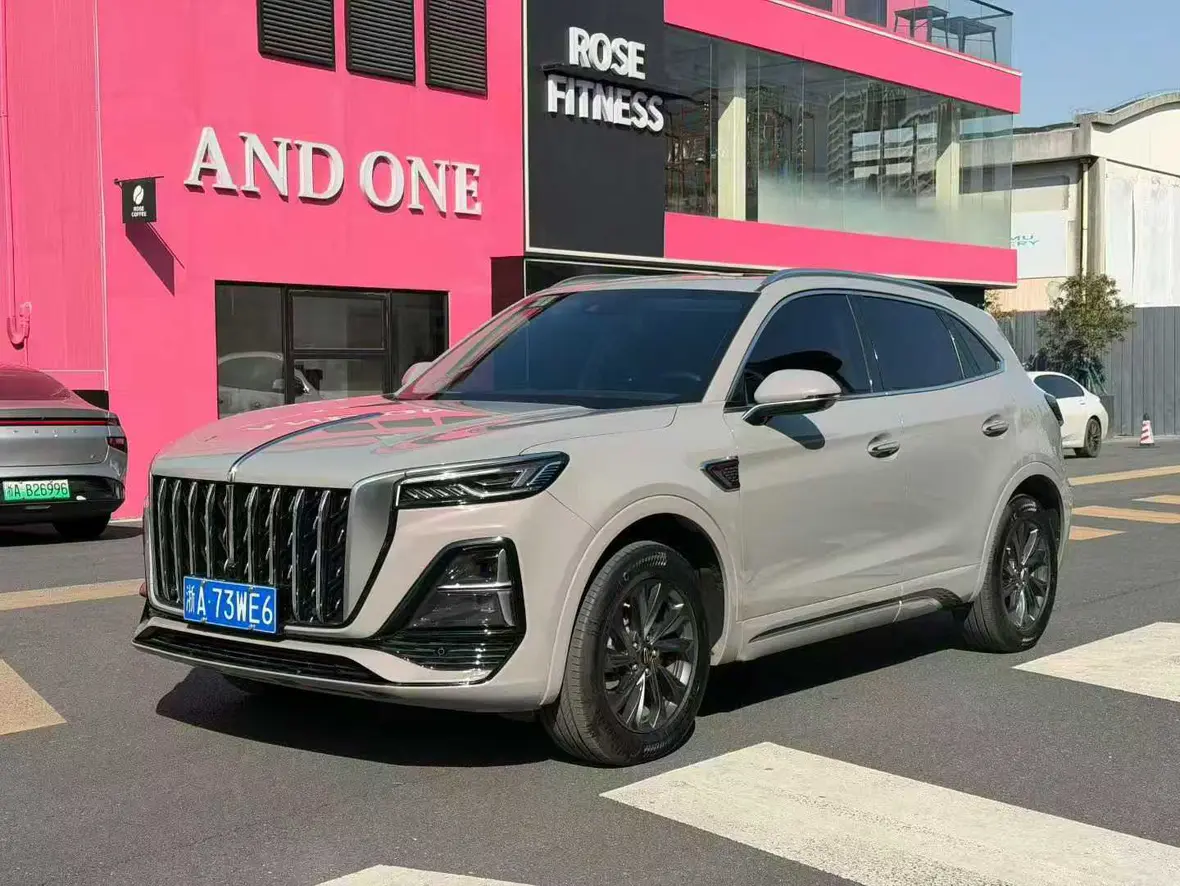 Hongqi HS5  из Китая