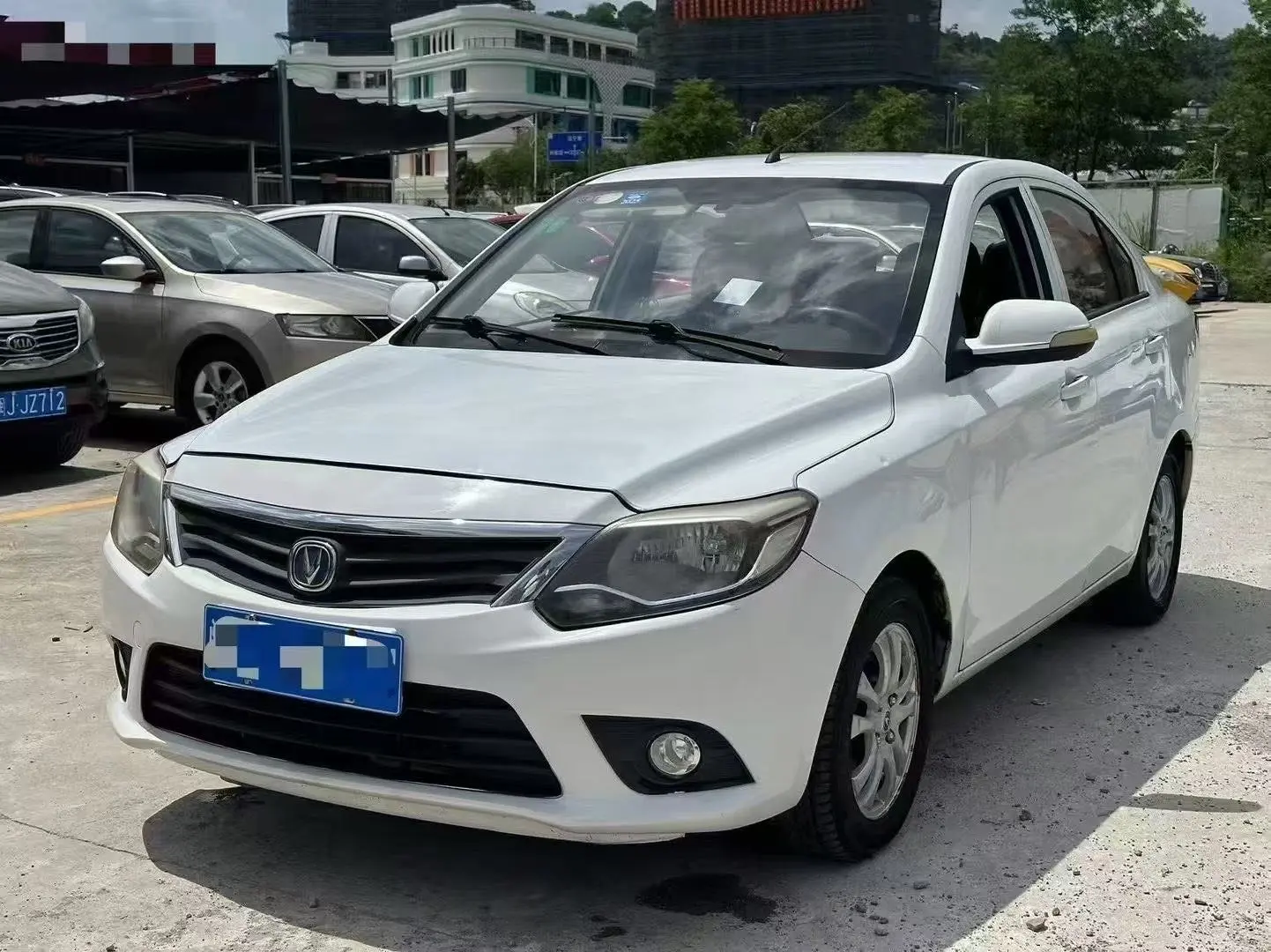 Changan Yuexiang V3