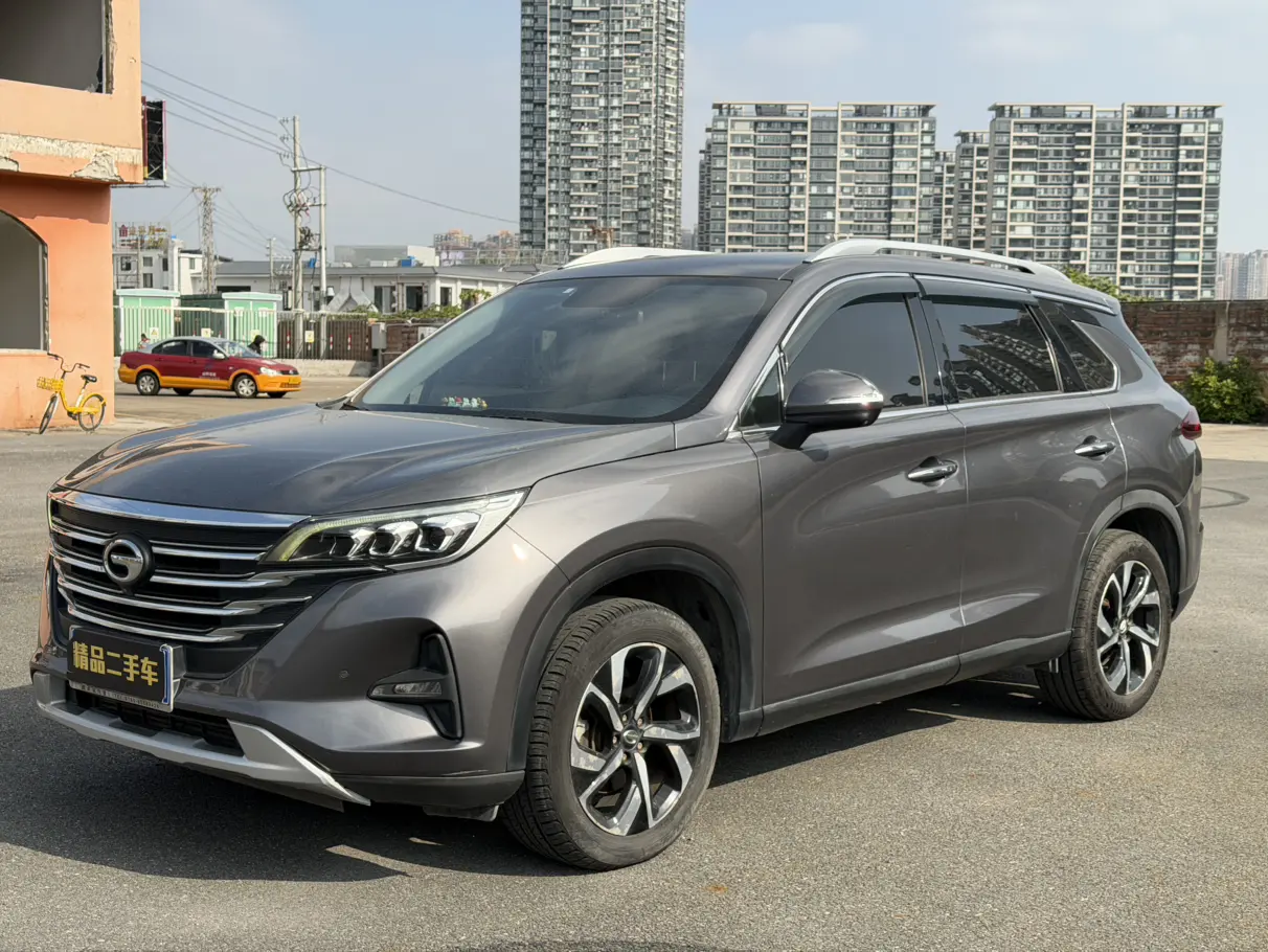 GAC Trumpchi GS5  из Китая