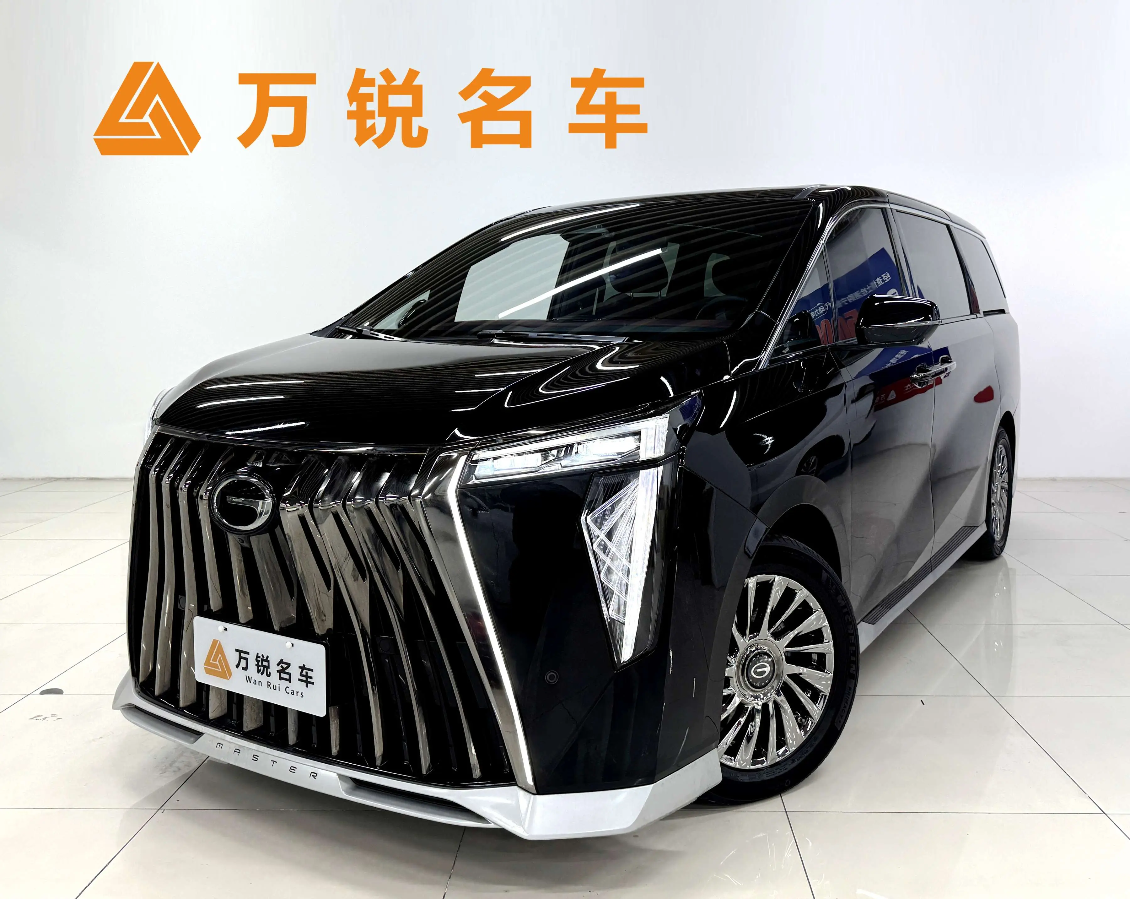 GAC Trumpchi M8  из Китая