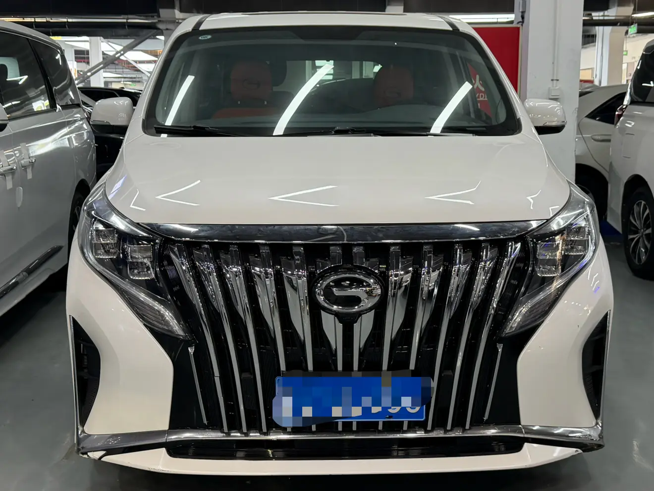 GAC Trumpchi M8  из Китая