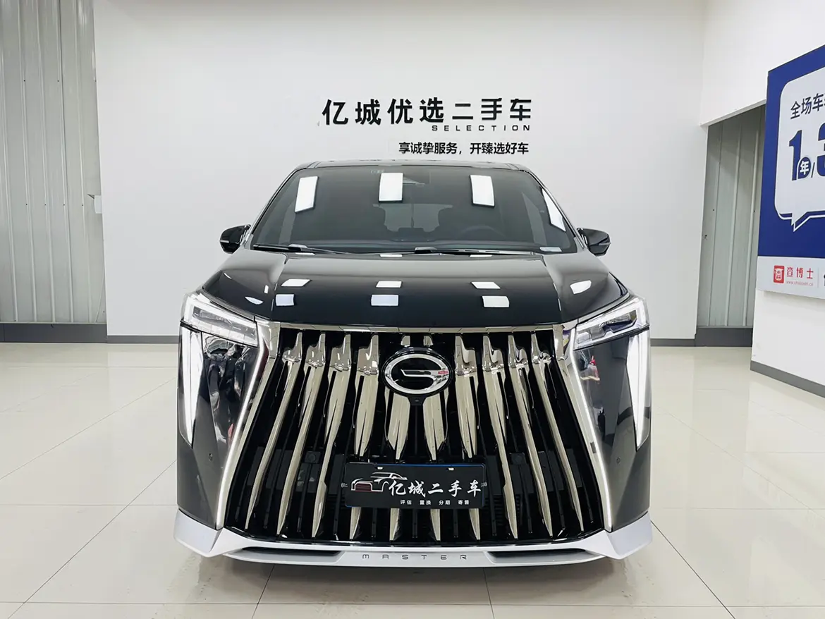 GAC Trumpchi M8  из Китая