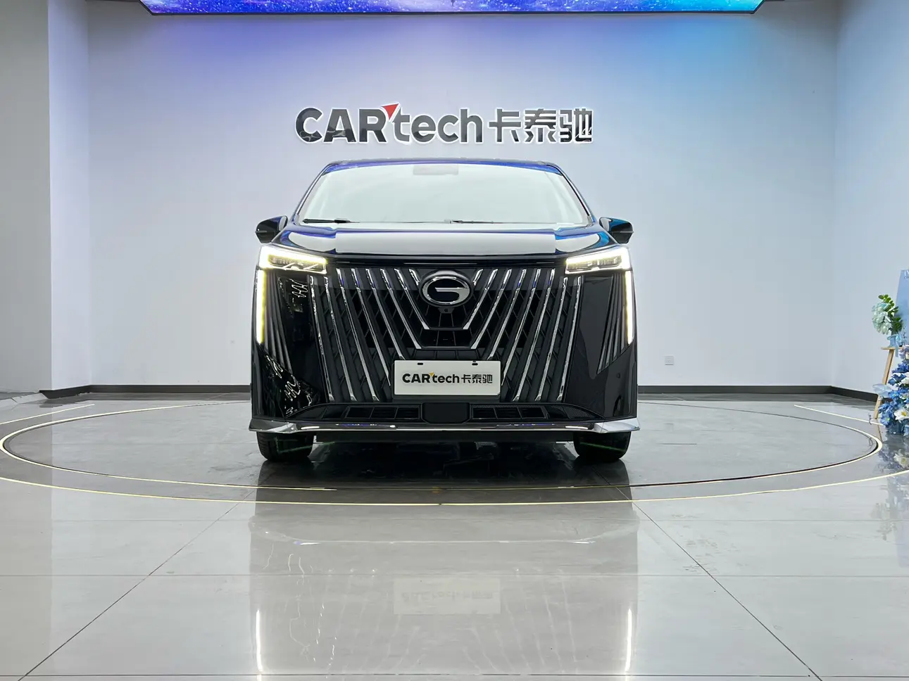 GAC Trumpchi M8  из Китая