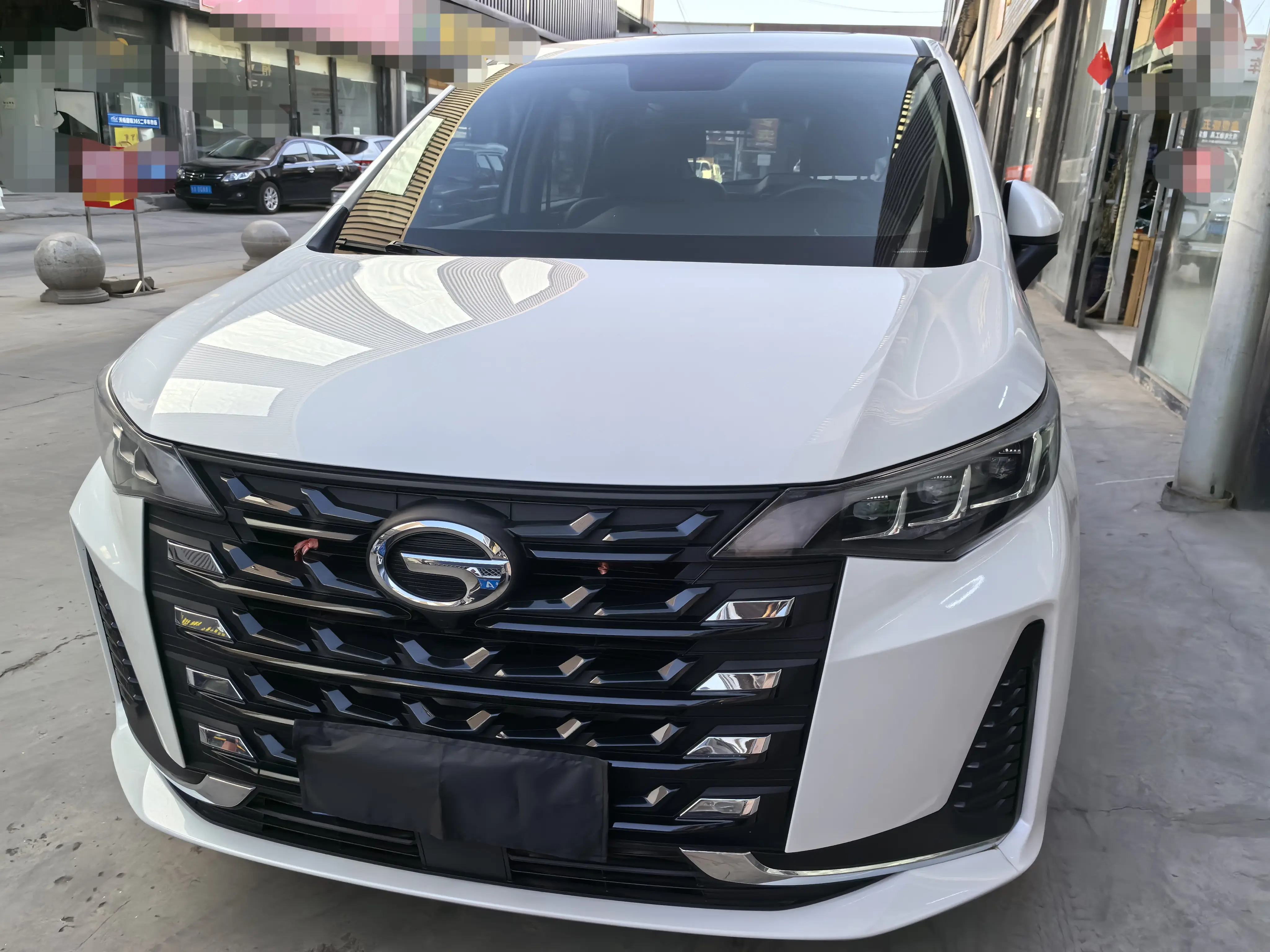 GAC Trumpchi M6  из Китая