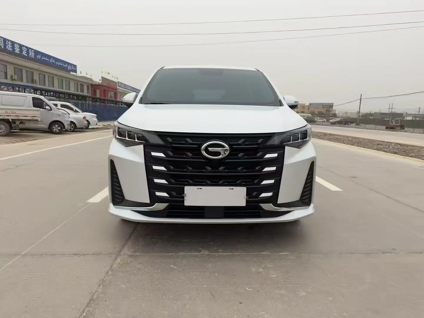 GAC Trumpchi M6  из Китая
