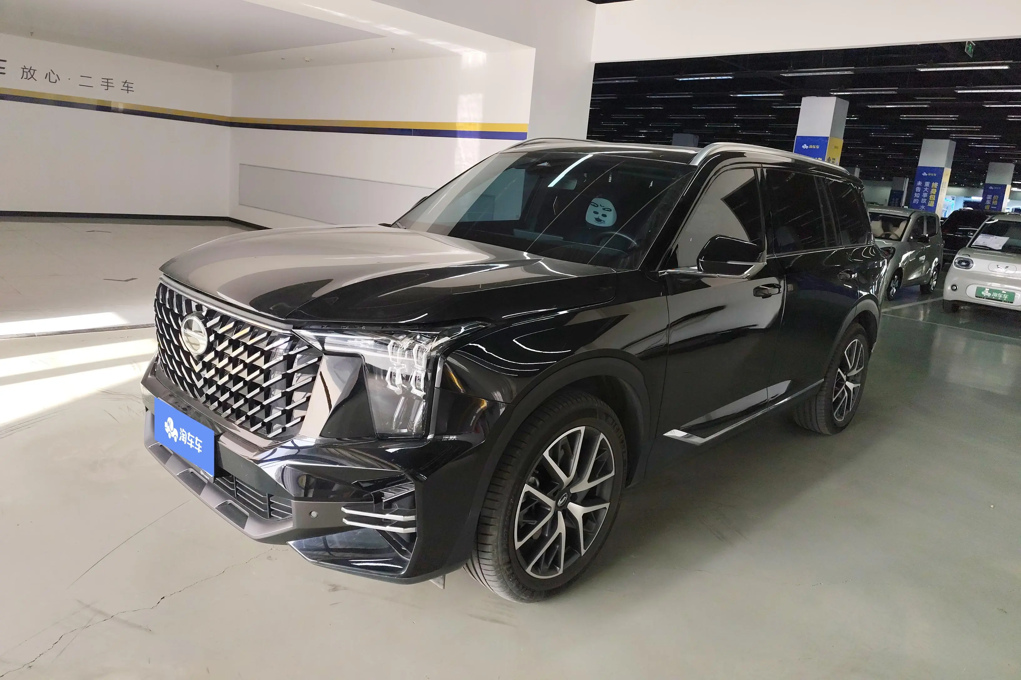 GAC Trumpchi GS8  из Китая
